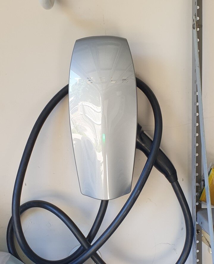 One week, two Tesla chargers! We&rsquo;ve been installing charging infrastructure for electric vehicles since 2014, and it&rsquo;s now an established &lsquo;must have&rsquo; for any home.

Call us on (03) 9523 7033 to chat further!⁠
⁠
#electrician #e