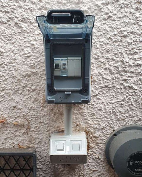 Landscape lighting control - a neat solution for a home in South Yarra. This controller turns on the lights just before sunset, off at midnight, and on again before sunrise... automatically updating for daily time changes, as well as daylight savings