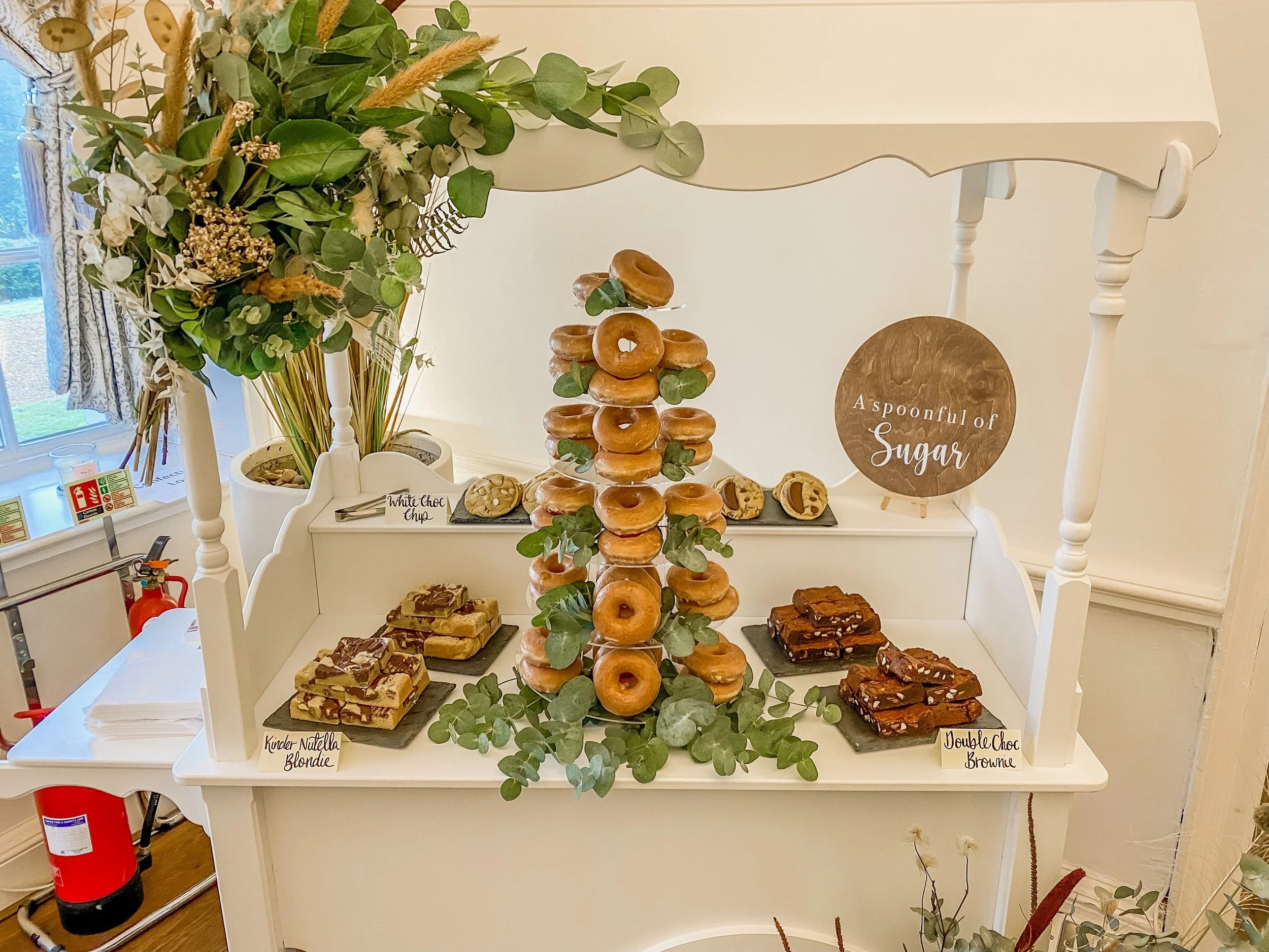 Dessert Table Hire — theconfectionerylounge