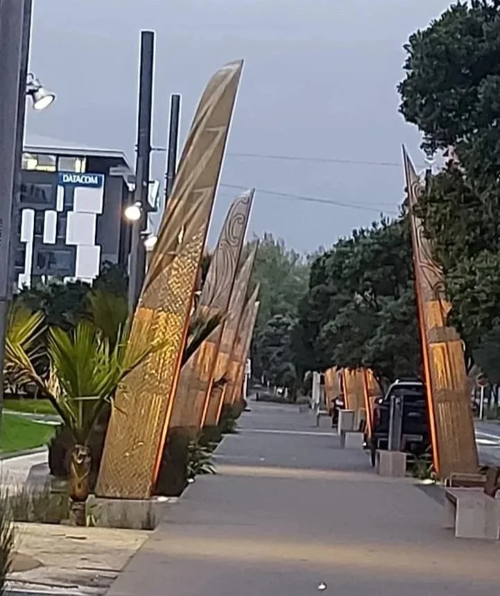 WAKA MOANA SCULPTURE