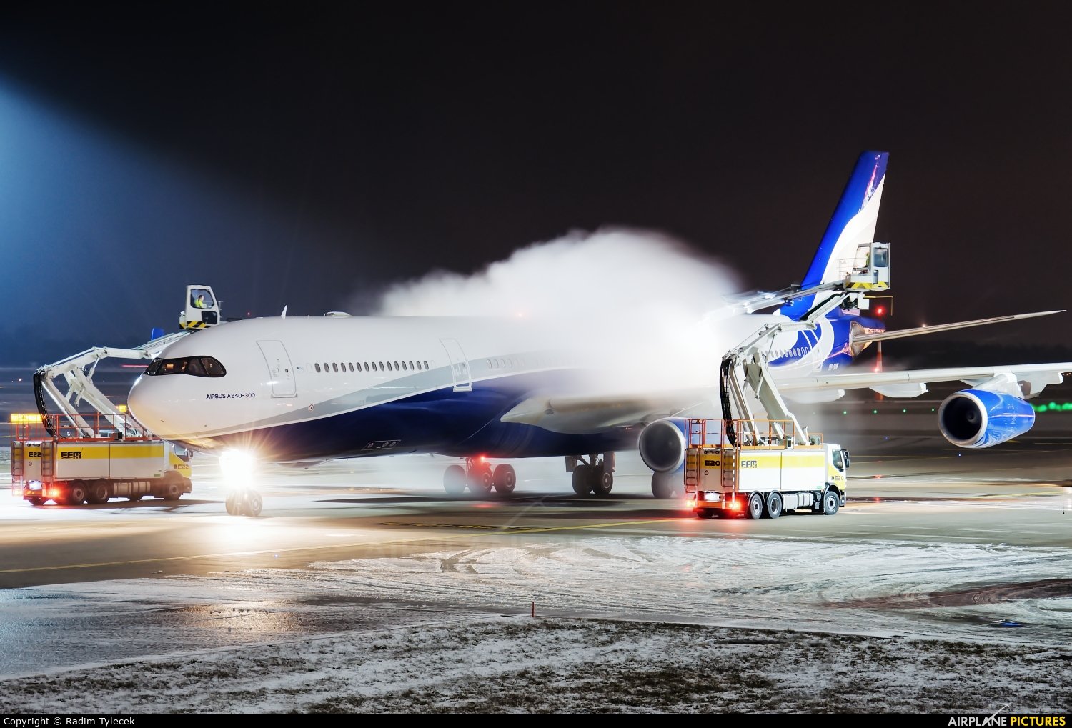 Deicing Management Training: continuing our partnership with HiFly Airlines