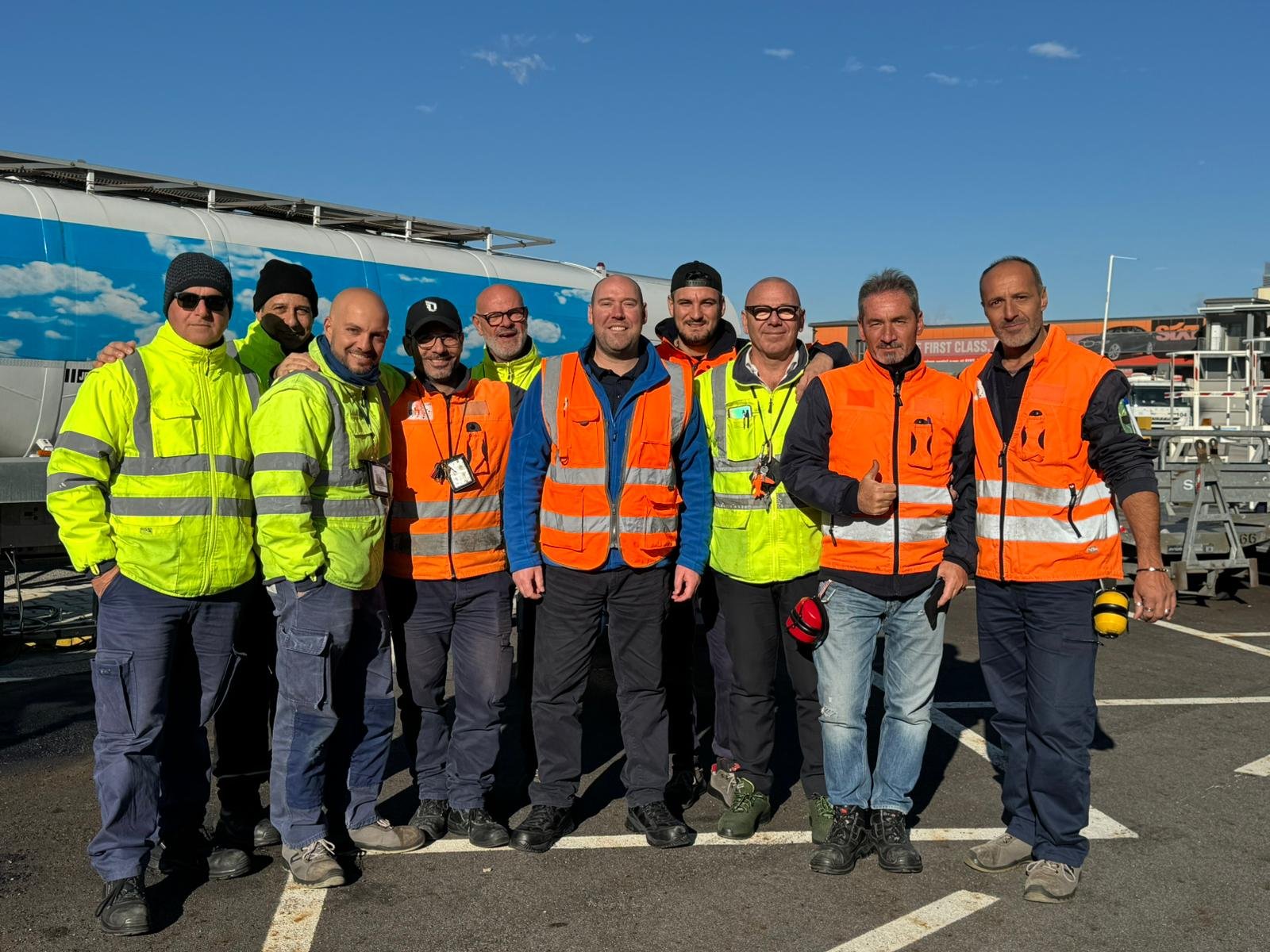 FrostBuster Training Success: Empowering easyJet Ground Handlers with Precision and Efficiency