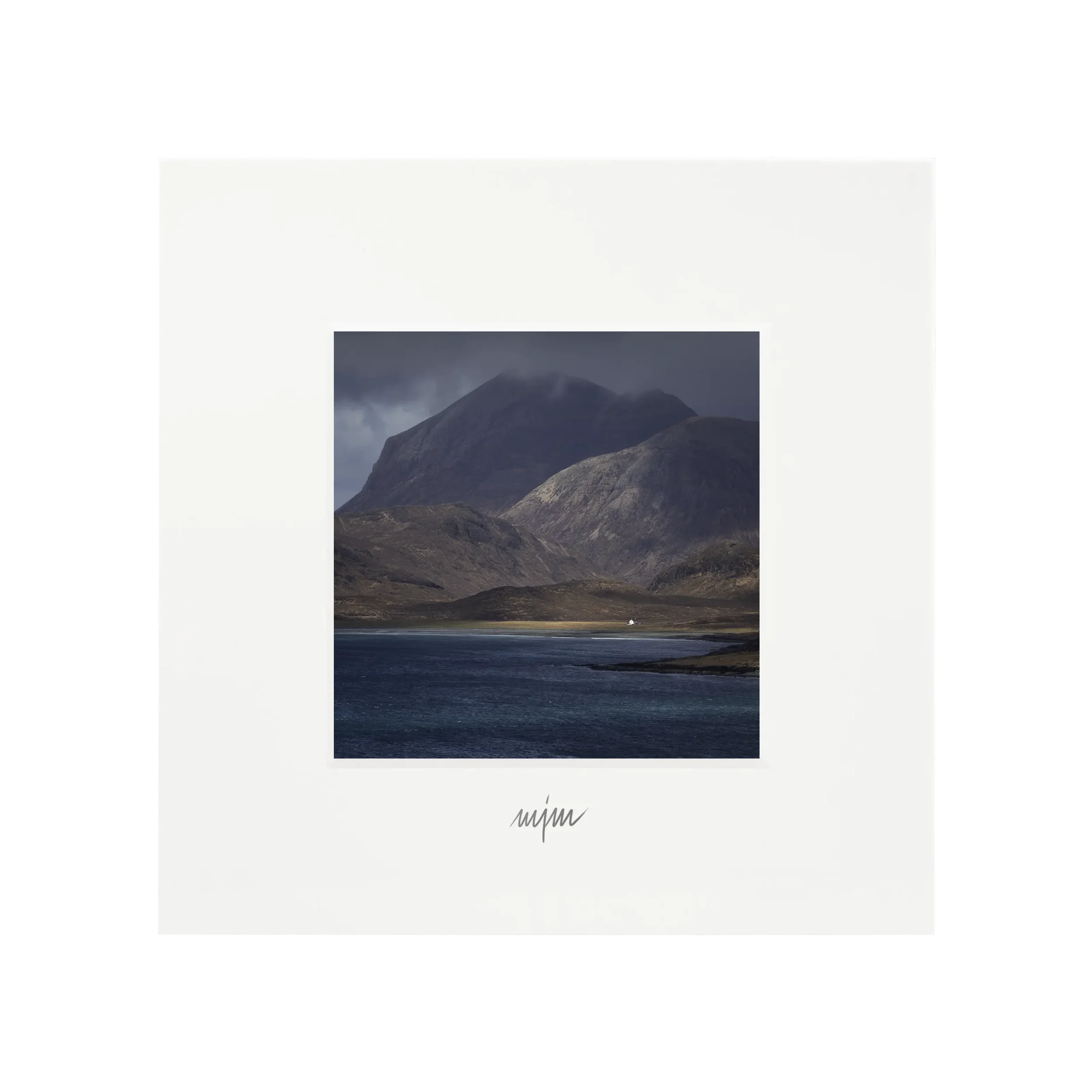 scale-of-skye-5x5.webp