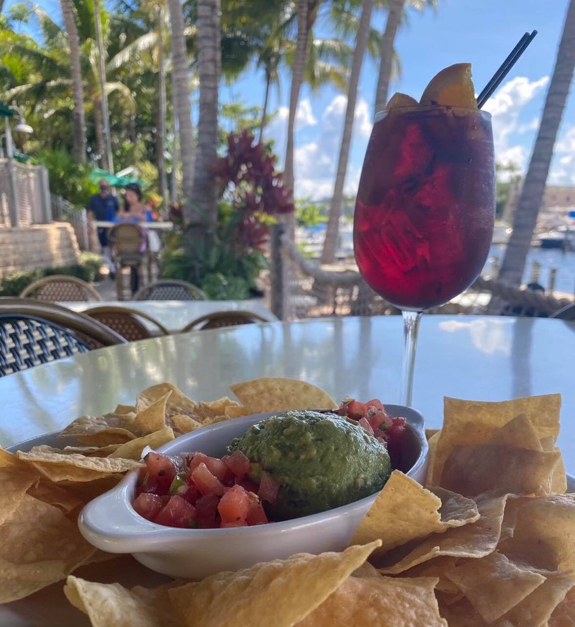 It&rsquo;s #NationalGuacamoleDay and Frigate&rsquo;s fresh made guac and chips with fresh Pico de Gallo, does not disappoint.

Join us today to celebrate and pair it with a crisp, cold sangria in red or white for just $8

#frigatesnpb #nationalgaucam