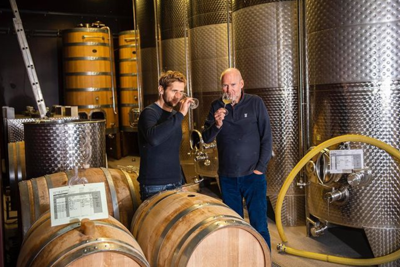 BLENDING TIME FOR NEW VINTAGE!