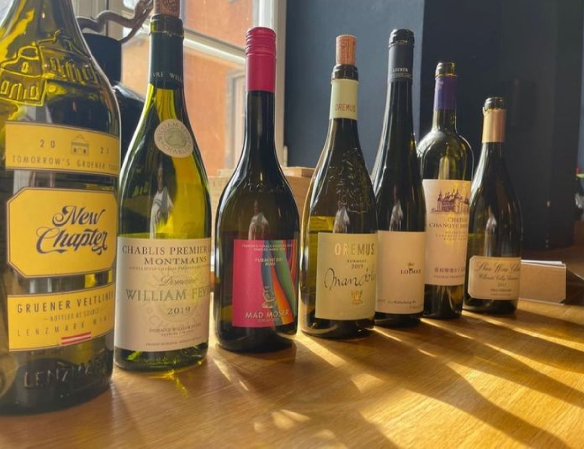 Benchmark Tasting in Sweden with Lively Wine!