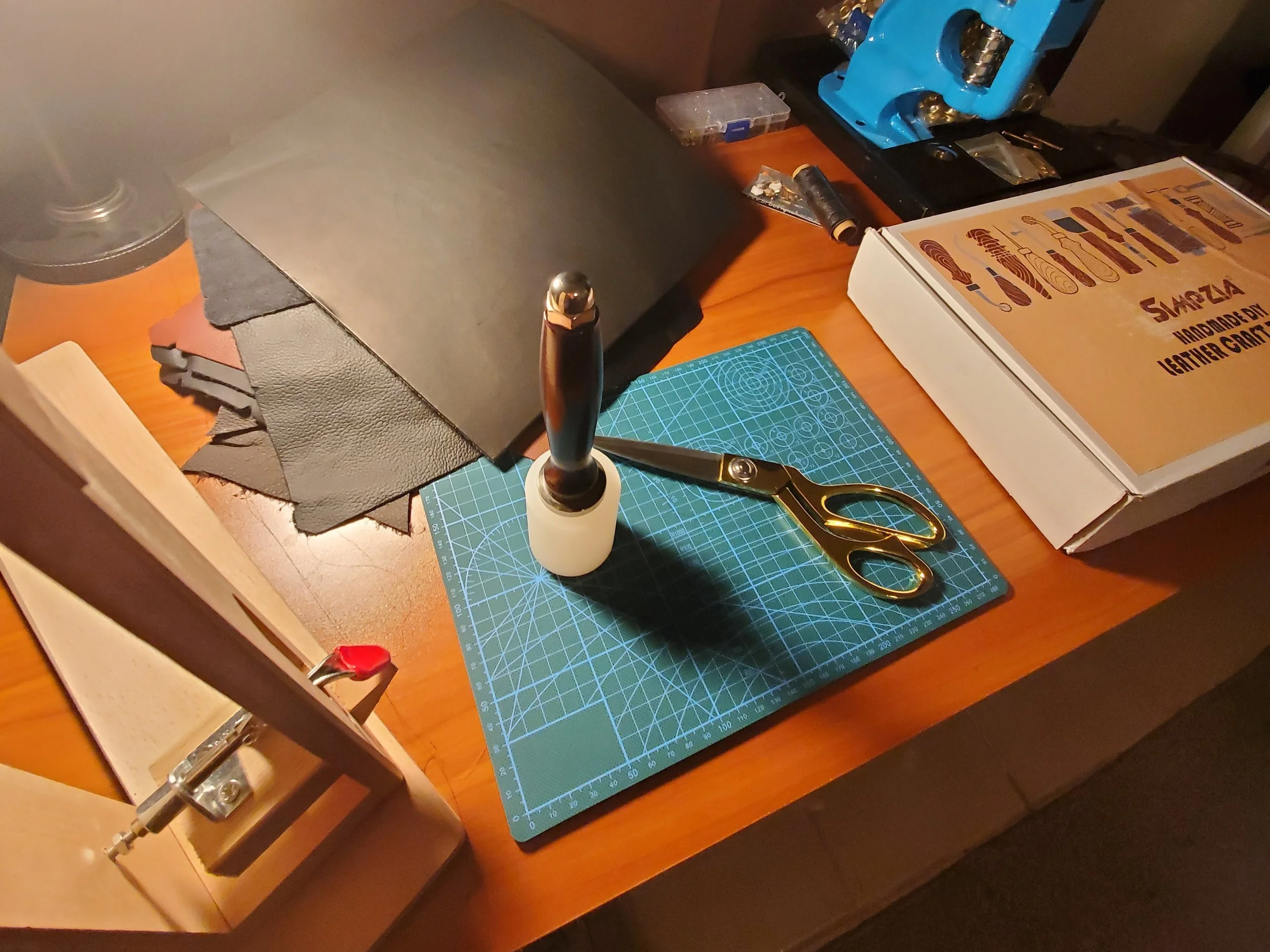 Leatherworking 101: A Beginner’s Guide to Crafting with Leather