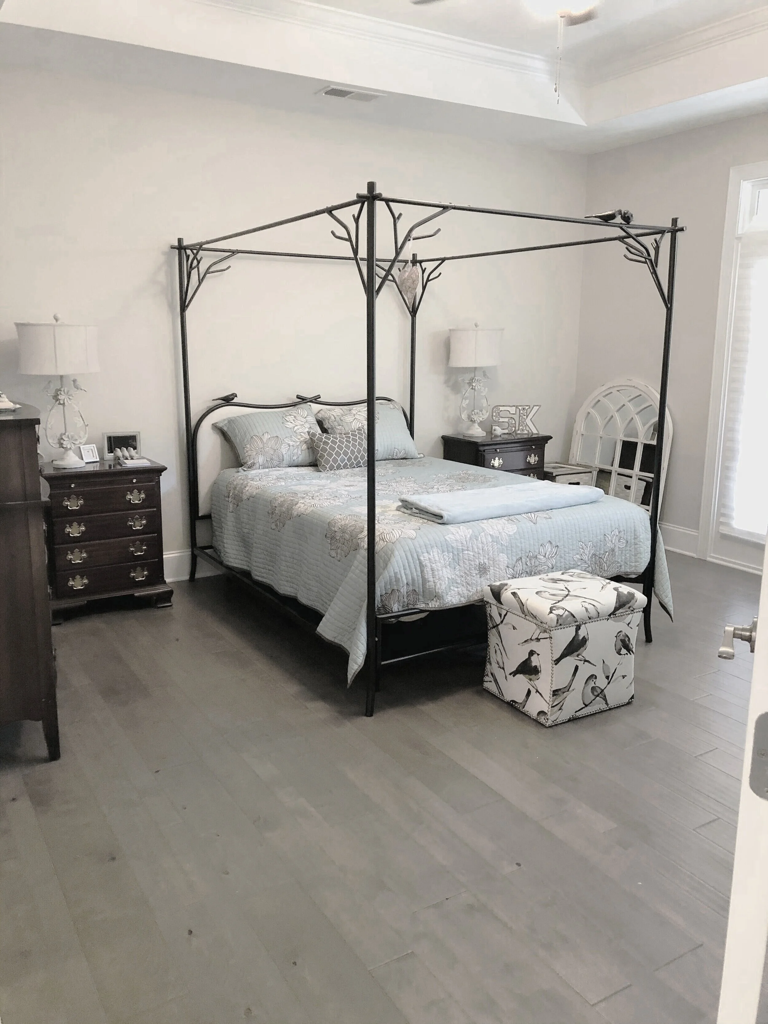 Decluttered bedroom in Simpsonville SC