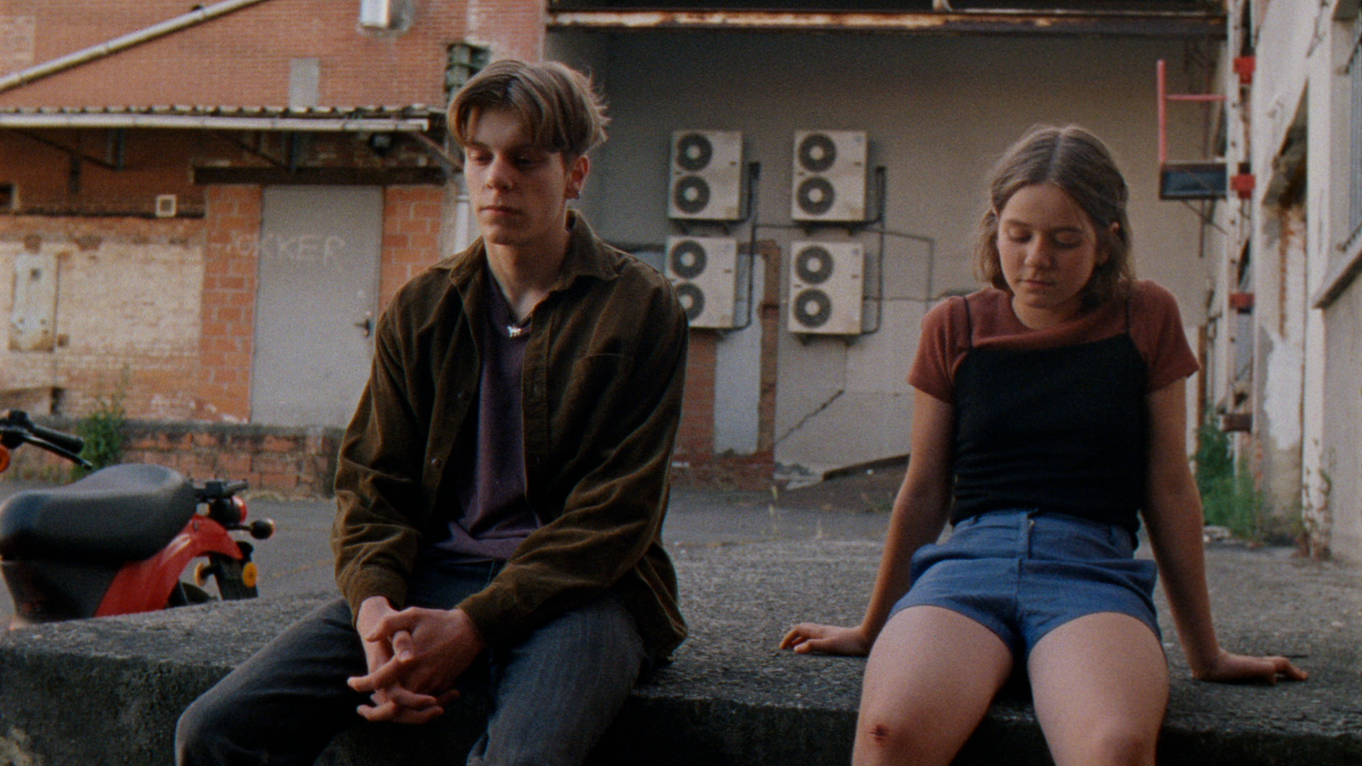 ULTRAVIOLET - still 3.png