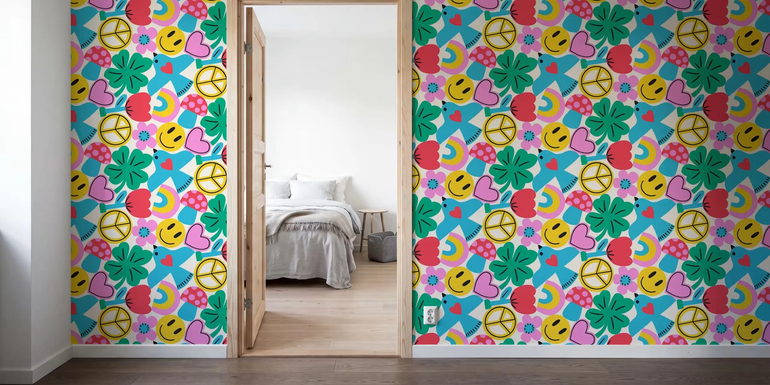 lucky-charms-jumbo-icon-happywall-hallway.jpg