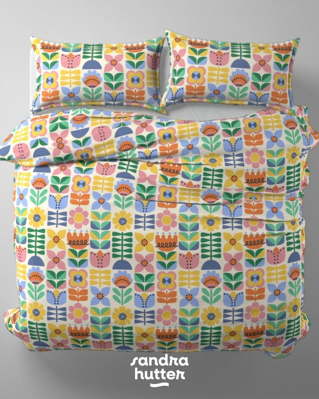 Folk art florals for cozy nights 😴🌸⁠
This is one of my favorite patterns I&rsquo;ve created recently &mdash; part of my Retro Folk &amp; Flora collection, and available as bedding, fabric, wallpaper, and more on @Spoonflower⁠
⁠
If you love bold col