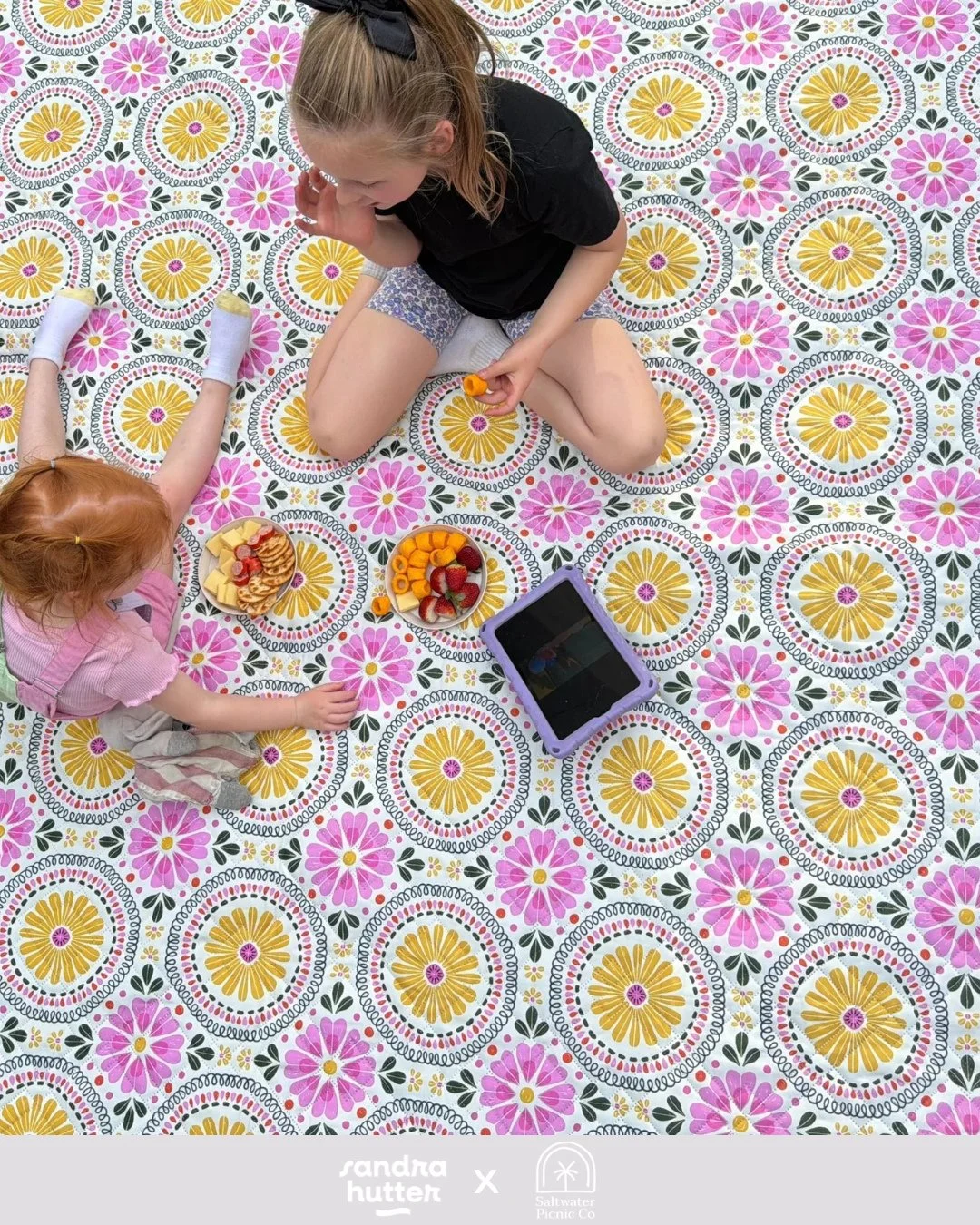 This was such a joyful design to work on &mdash; and seeing it in action like this makes me so happy 💛💗⁠
The pattern is from my Heirloom Garden collection and part of @saltwaterpicnicco 's new release.⁠
⁠