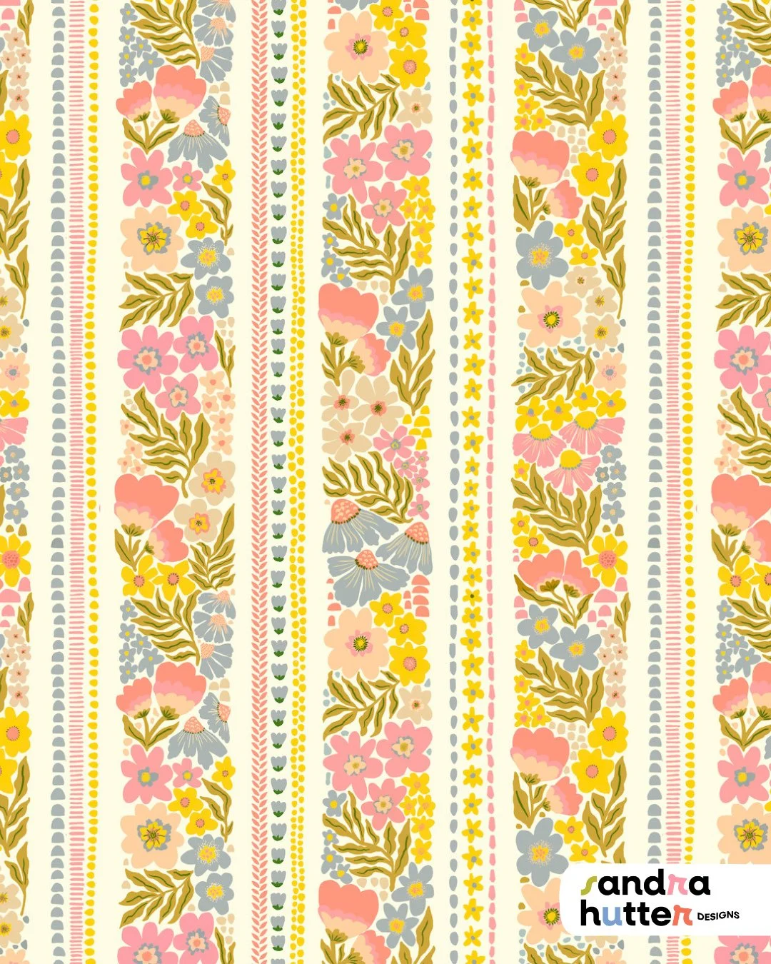 This is my entry in the current @spoonflower challenge Vintage Florals 🌸
I gave my Heirloom Garden design a fresh new colorway &mdash; I hope you like it☺️

Voting is open until Dec 9 if you&rsquo;d like to support it &mdash; link in bio or head to 