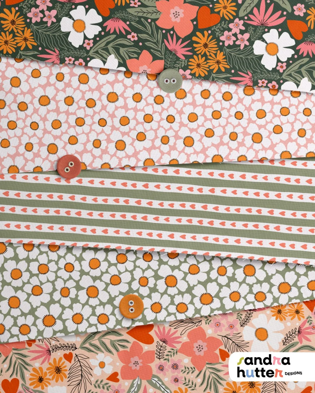Here&rsquo;s another little overview of my Floral Love collection 🌸❤️⁠
⁠
I keep thinking this would make a cute mix for a quilting project.⁠
⁠
What do you think &mdash; could you see this as a quilt?⁠
⁠
Available for art licensing and also on @spoon