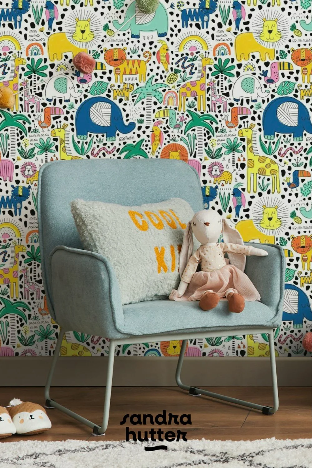 Adorable Animal Wallpaper Ideas for Your Nursery | Sandra Hutter