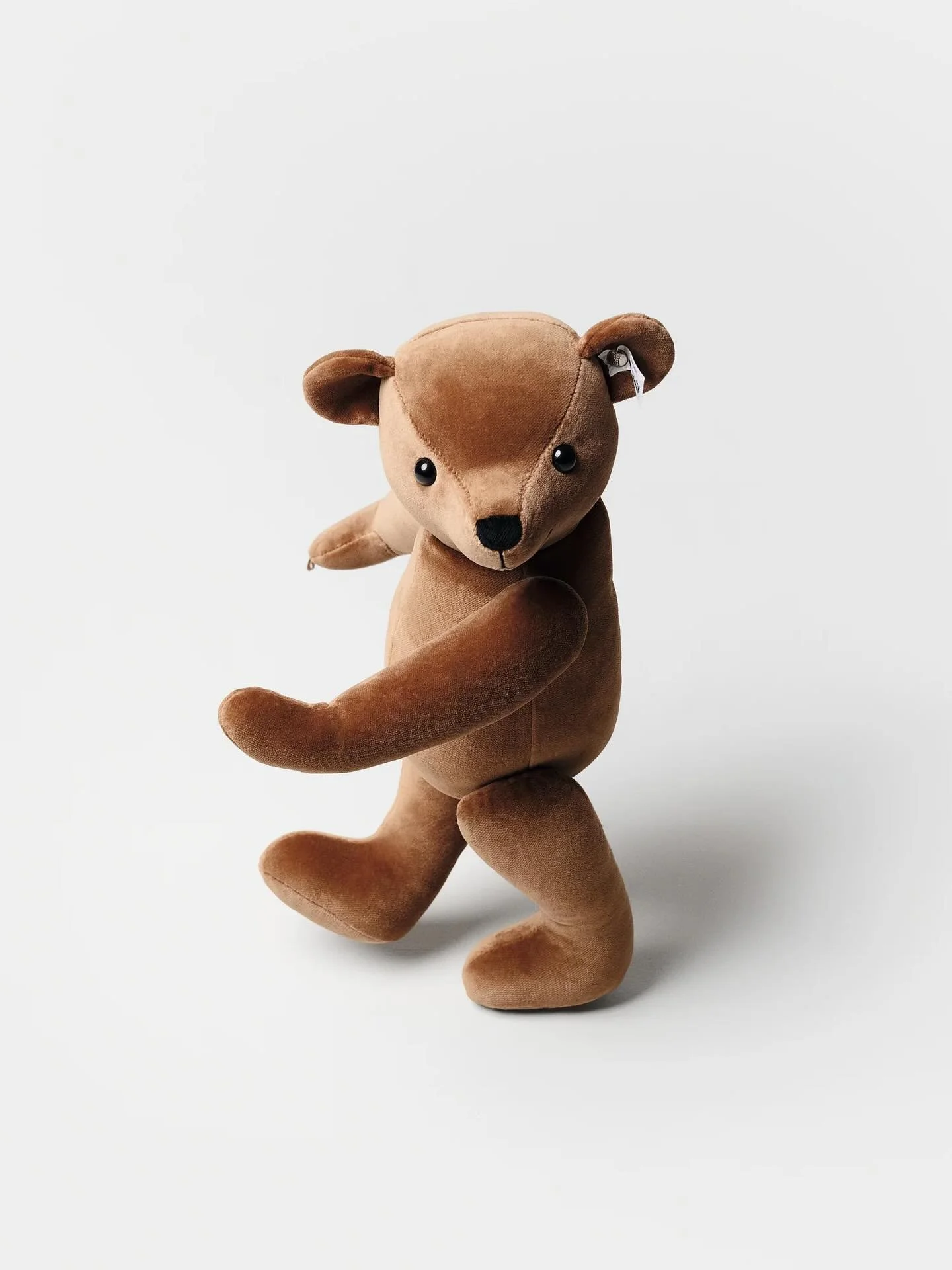 Launching today, the Kvadrat/Raf Simons Kids collection reimagines the Shaker System for children, combining simple, carefully crafted objects with playful, practical design. ⁠
⁠
Each piece invites children to arrange, use, and enjoy it in their own 