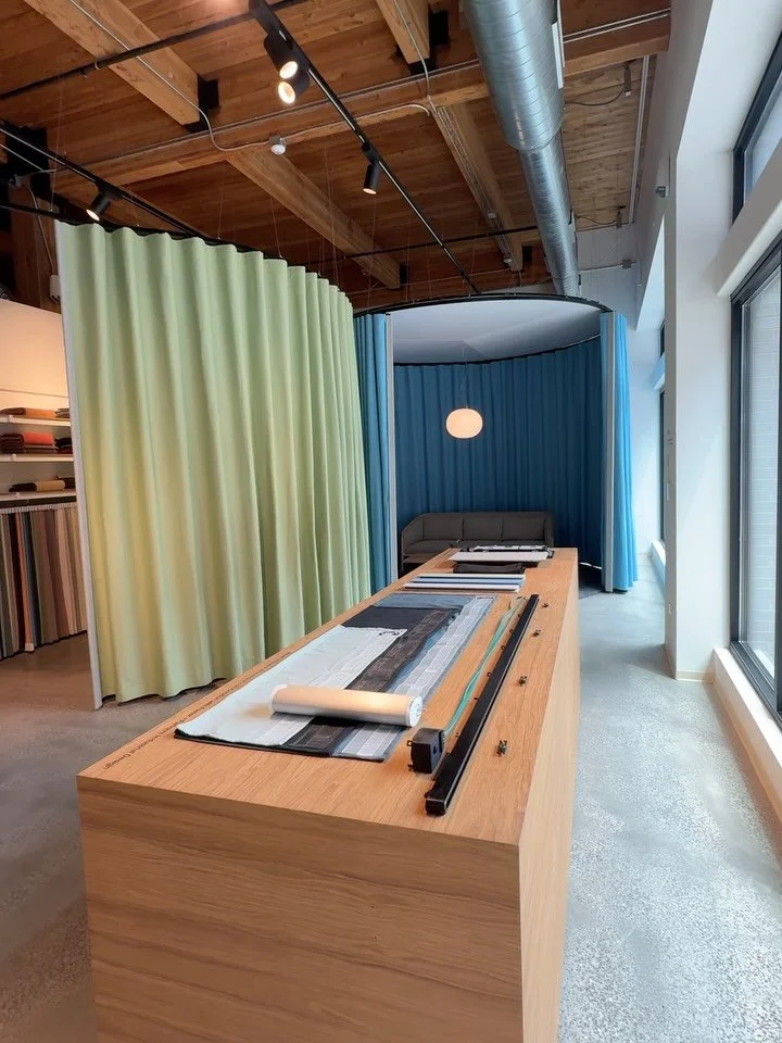 Kvadrat 
1042 W Fulton St
Fulton Market 

Waves, developed by Kvadrat Acoustics in collaboration with Foster + Partners Industrial Design, is an acoustic curtain solution designed to create adaptable acoustic rooms within open-plan interiors. 

The s