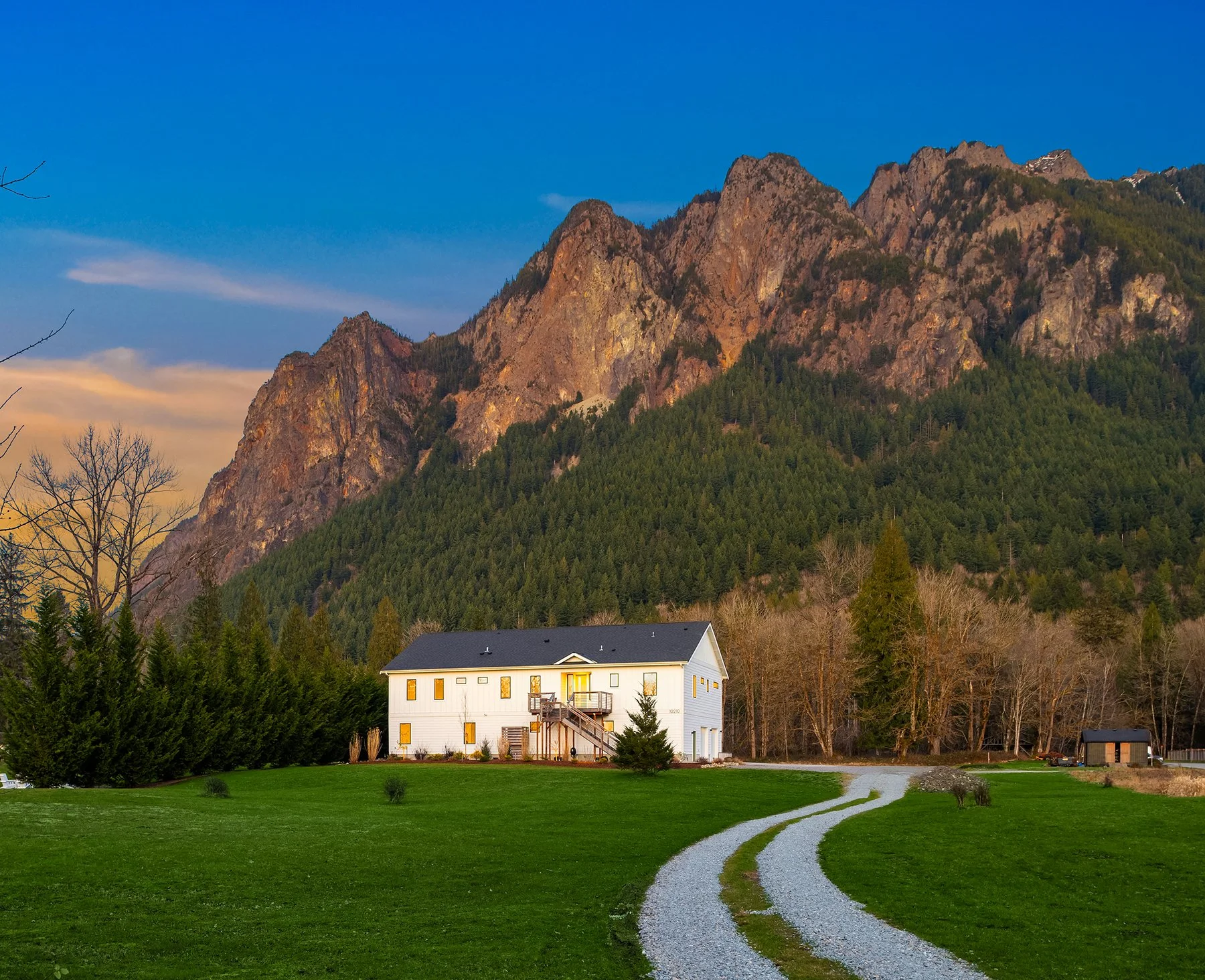 10210 428th Ave SE, North Bend, WA 98045