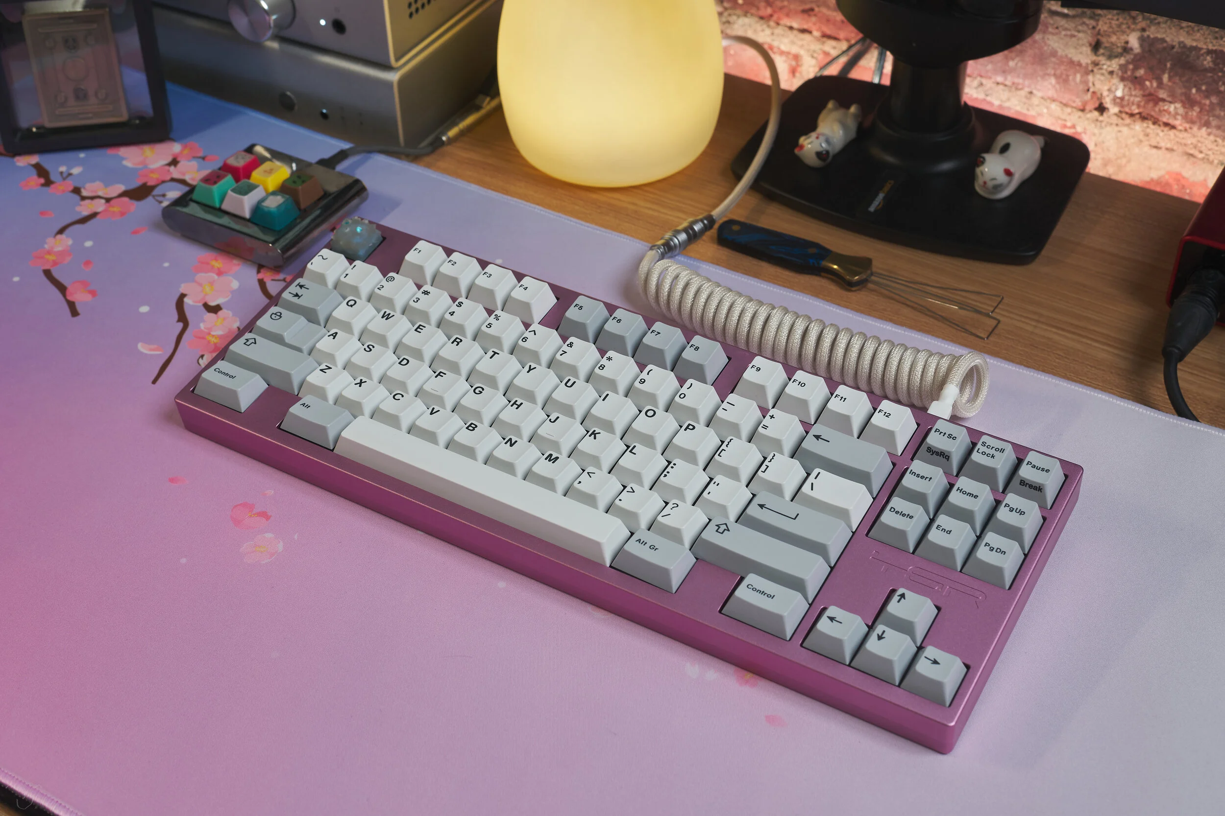 TGR Jane v2 Pink — Lightning Keyboards