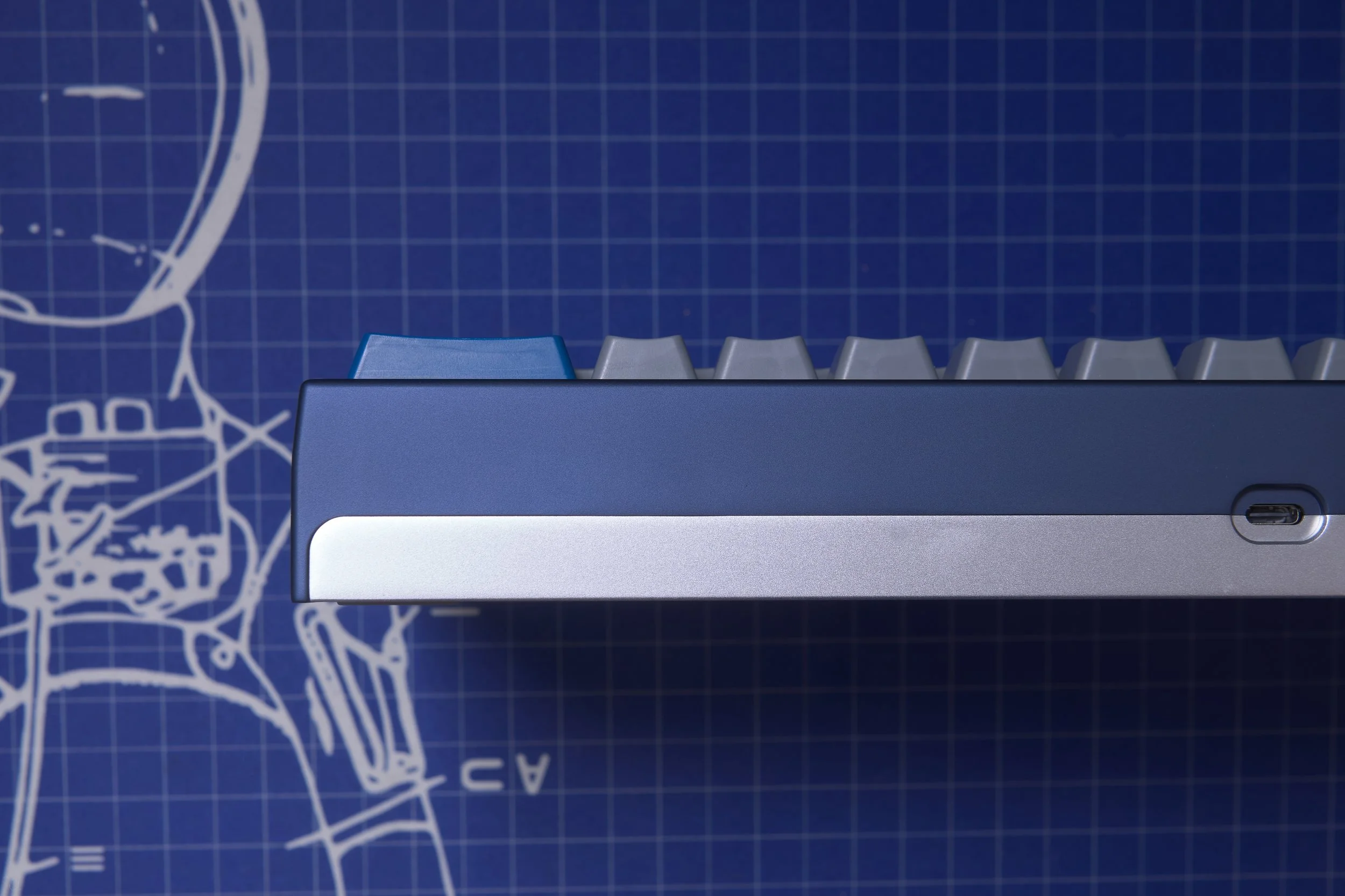 LXI04013 1.jpg