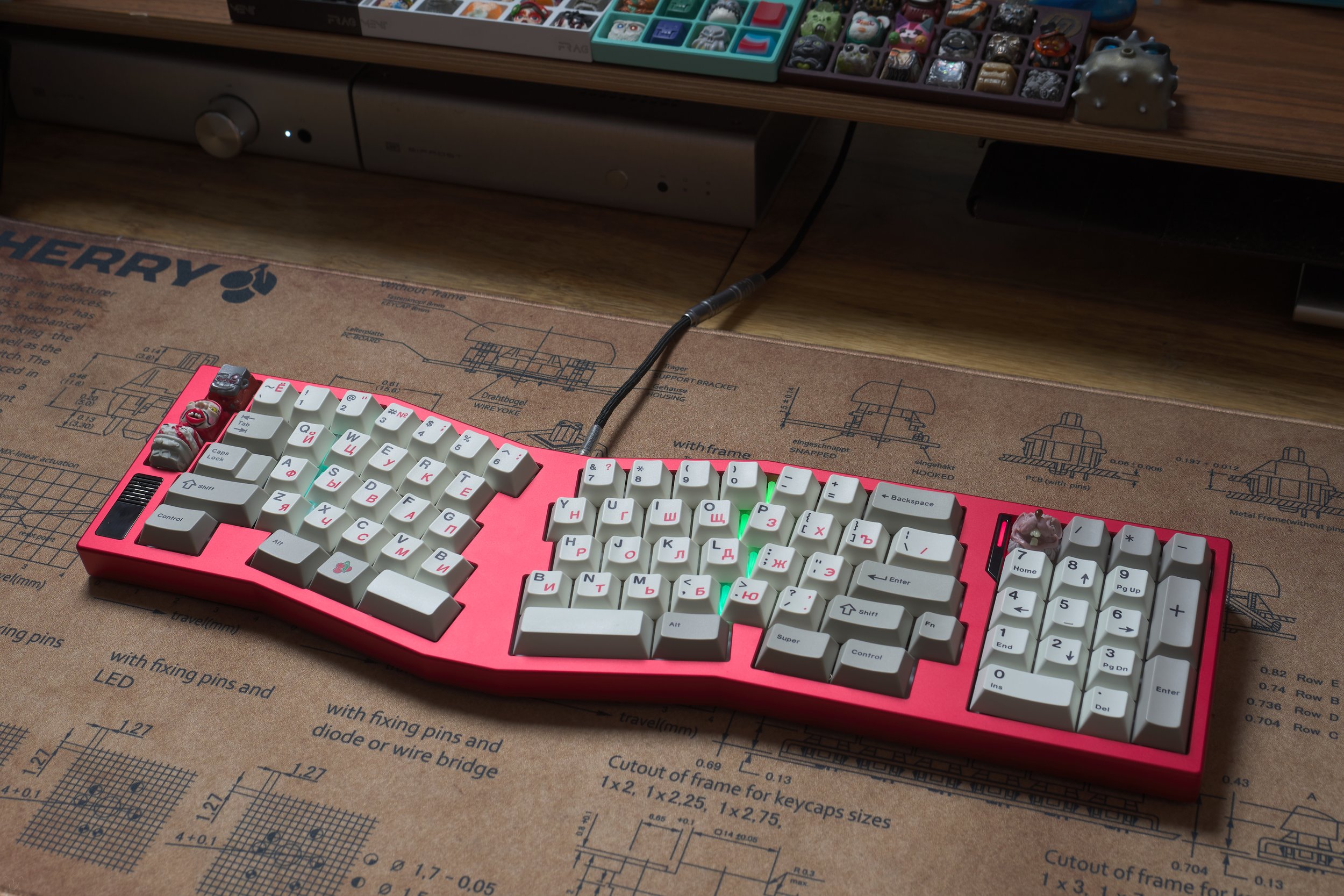 LXI02835 1 ERGO FULLSIZE .jpg