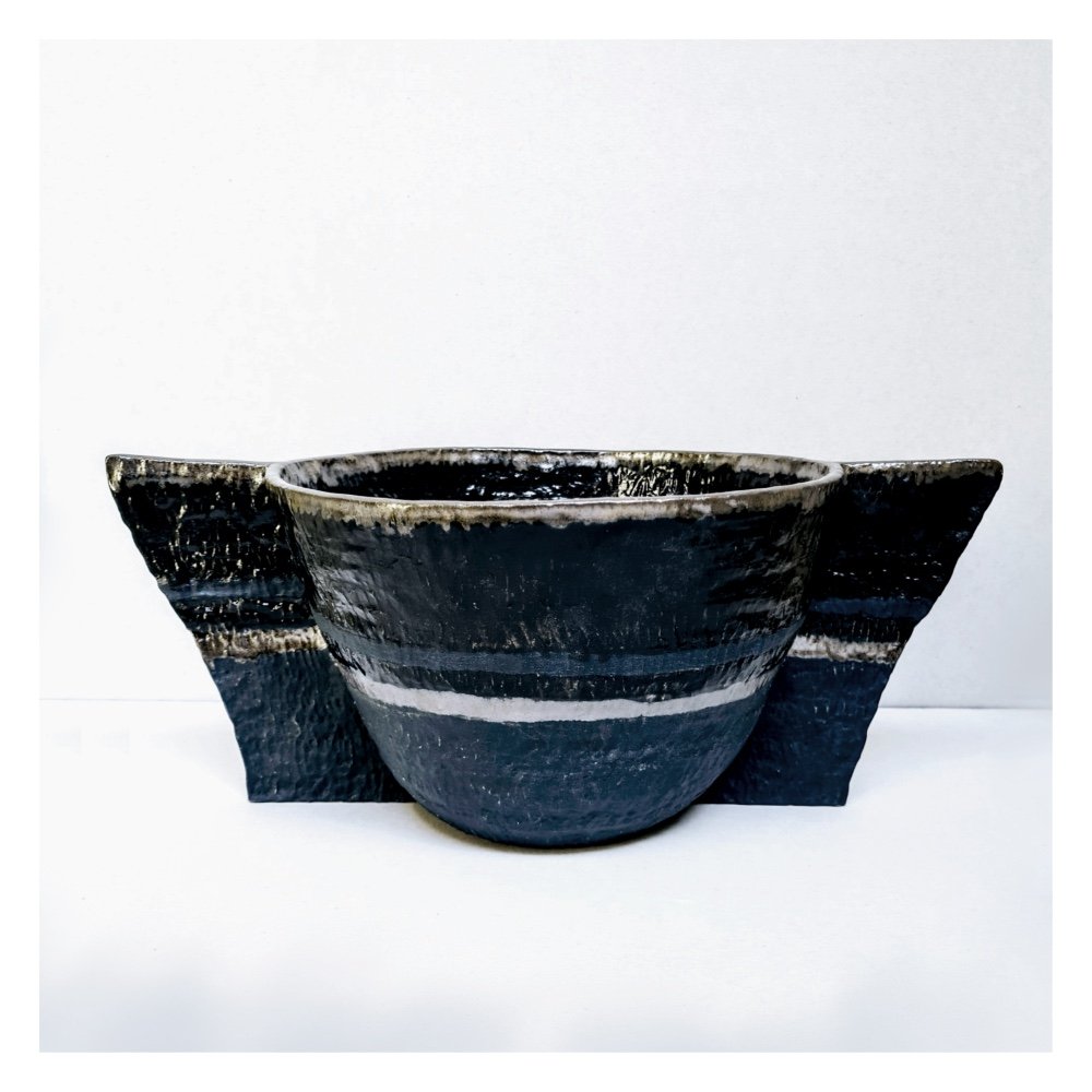 Large Black Bowl by Harriet Ferris 2024.jpg