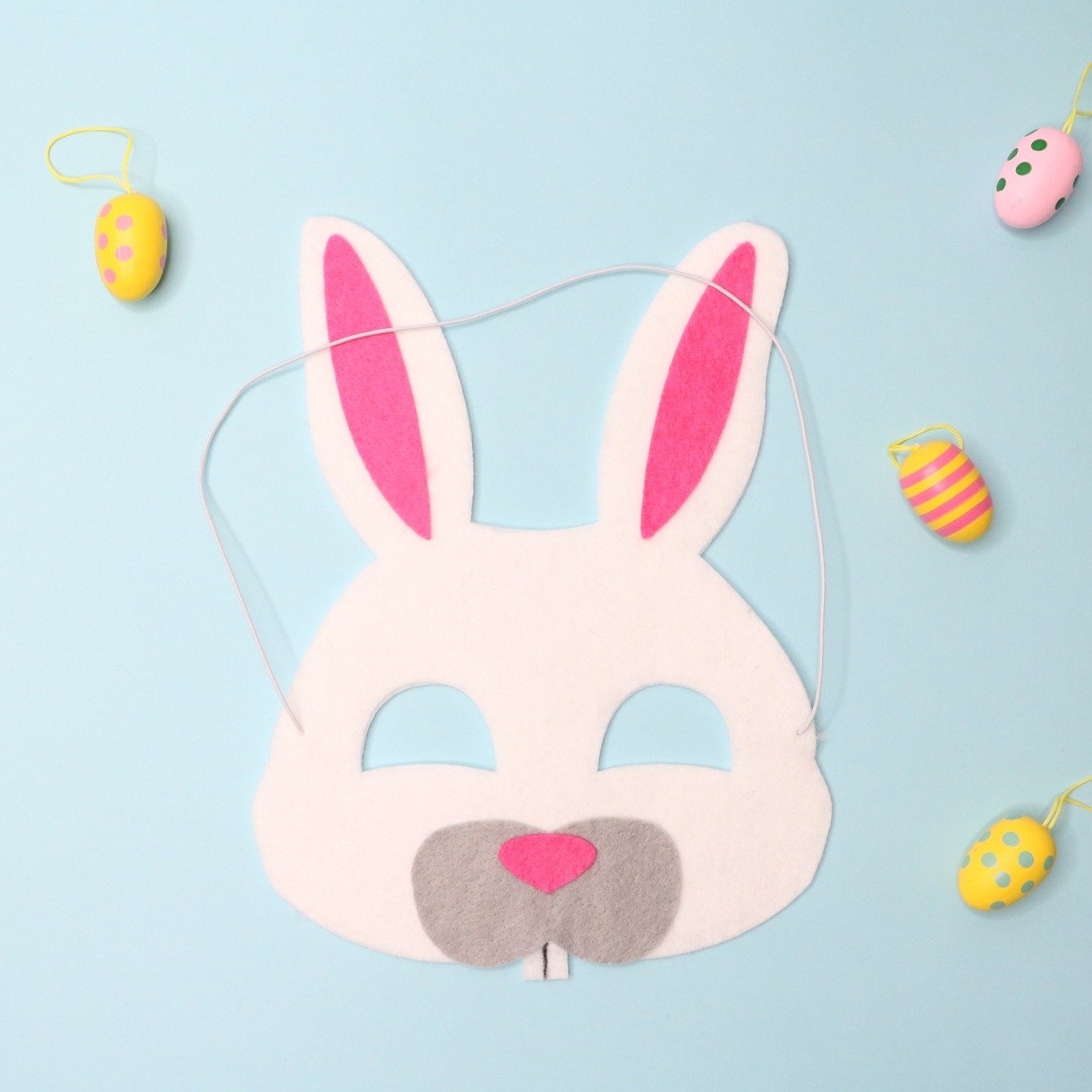 Who says you need sewing skills to make a creative and fun face mask? My FREE Bunny Mask Template and step-by-step instructions make it quick and easy to create a cute and festive Felt Bunny Rabbit Face Mask 🐰. Perfect for Easter 🐇🐣
https://www.fu