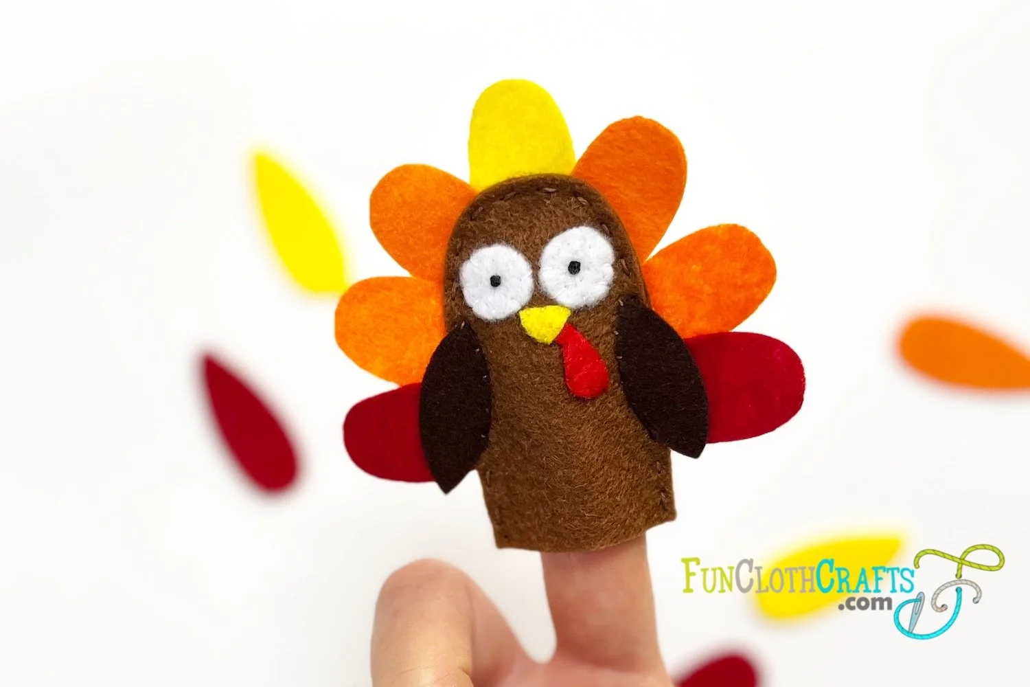 🦃 Thanksgiving Felt Craft &ndash; Free Turkey Finger Puppet Pattern

Let's celebrate Thanksgiving with a fun, easy craft. The Turkey Finger Puppet is perfect for kids, classrooms, or quick handmade decorations. A little felt, a few stitches (or glue