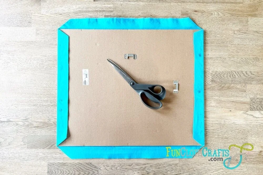How Do You Make an Easy Felt Board (Flannel Board)? [Tutorial] Fun