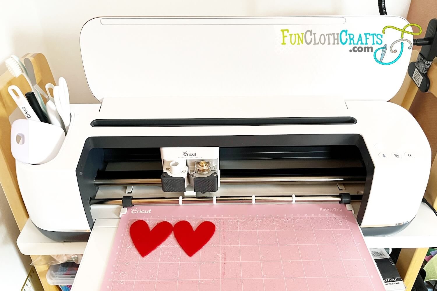 Cutting Felt with Cricut: A Beginners Guide - Makers Gonna Learn