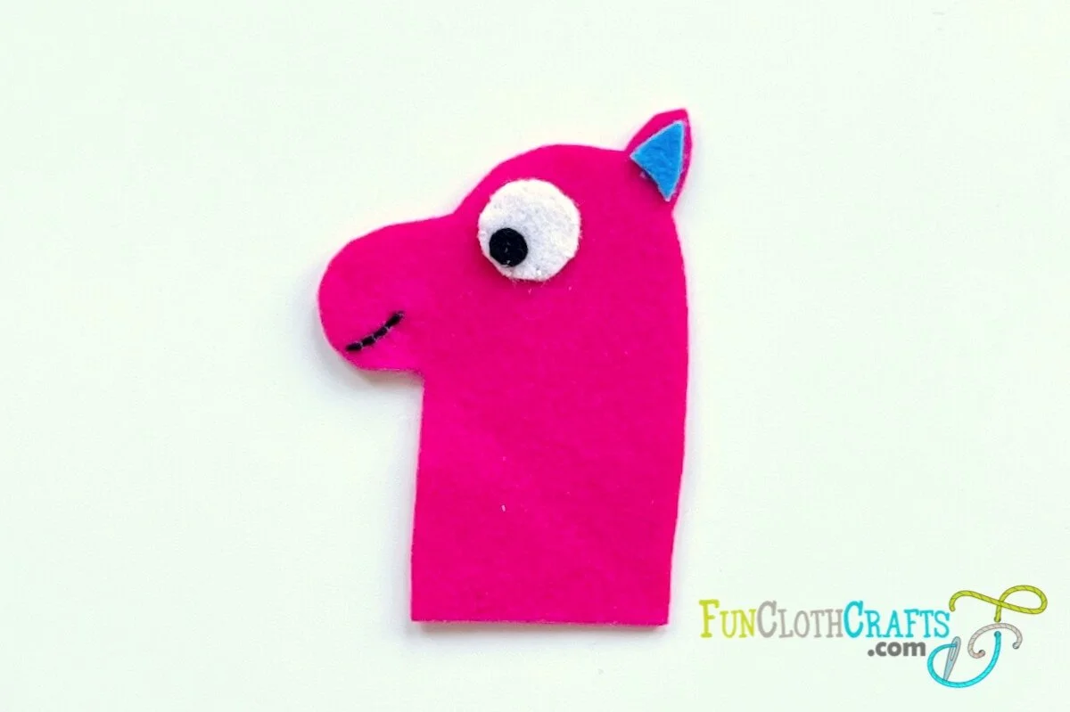 unicorn felt pattern, sew mouth with backstitch