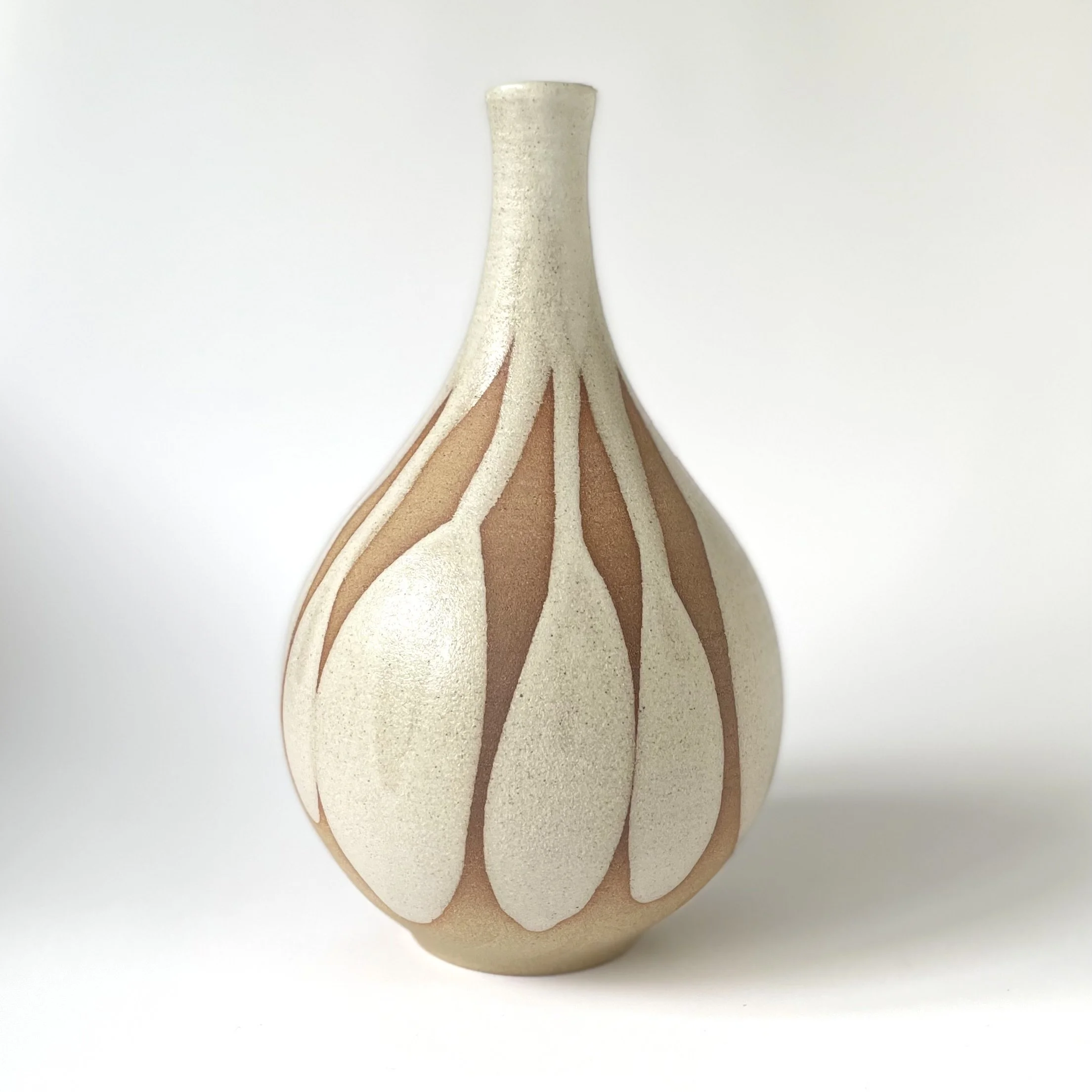 Narrow neck stoneware vase with white petal mark making 3