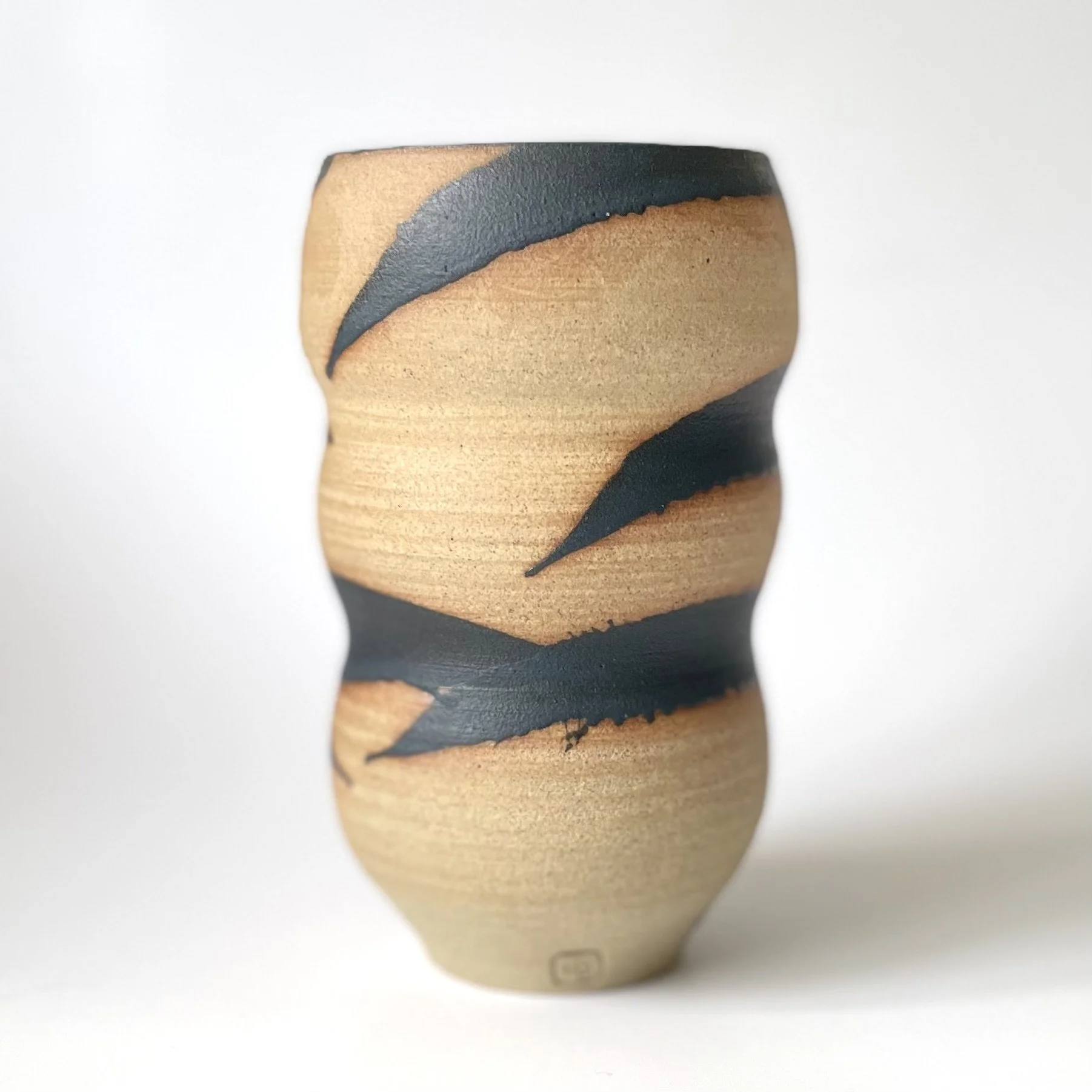 Curved stoneware vase in black bamboo design 4
