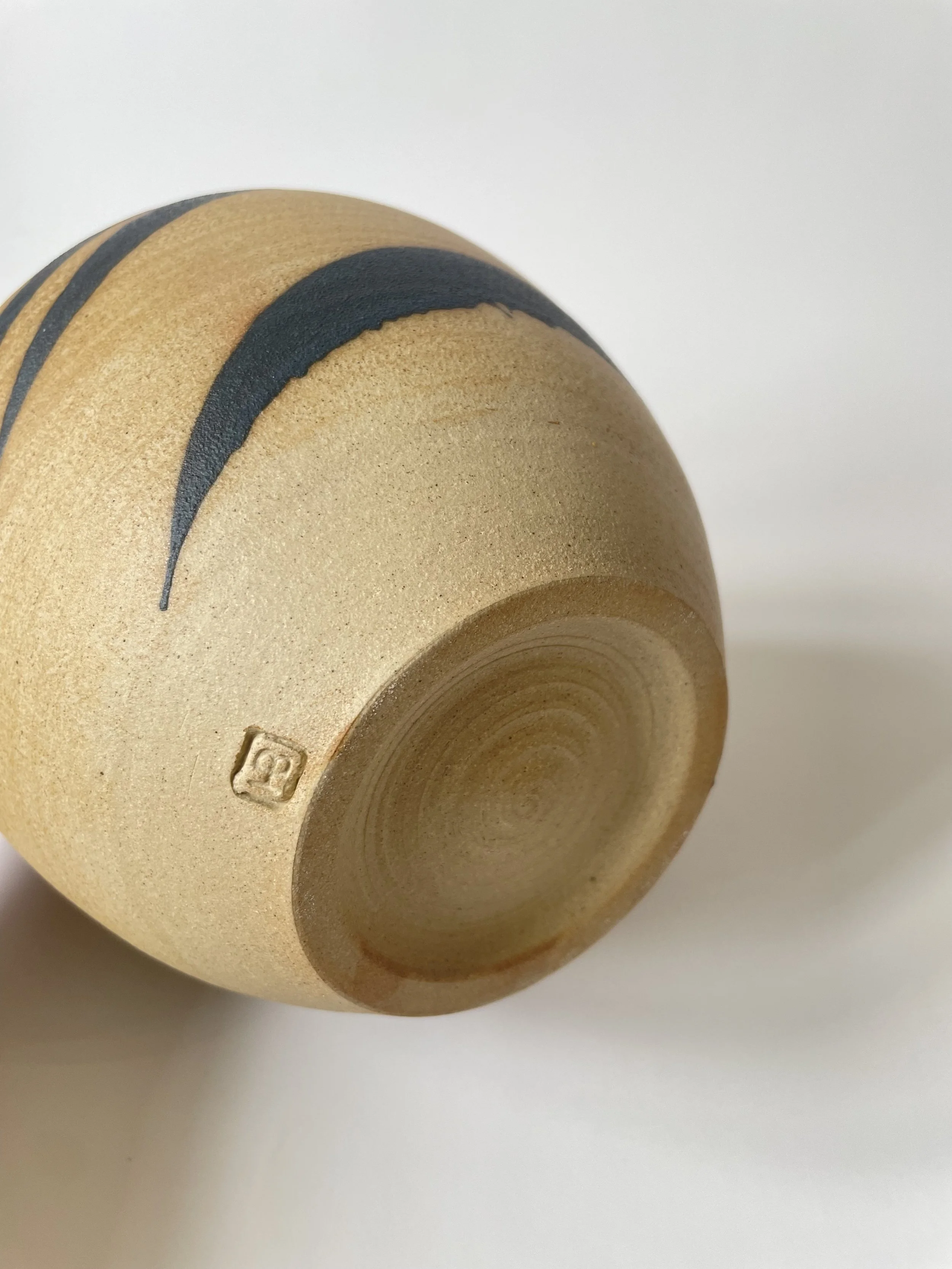 Large stoneware bud vase bamboo pattern 8