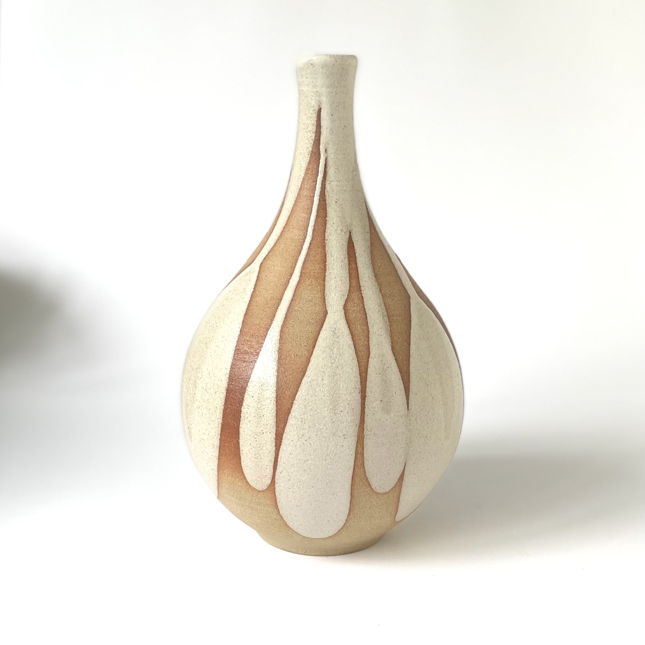 Narrow neck stoneware vase with white petal mark making 2