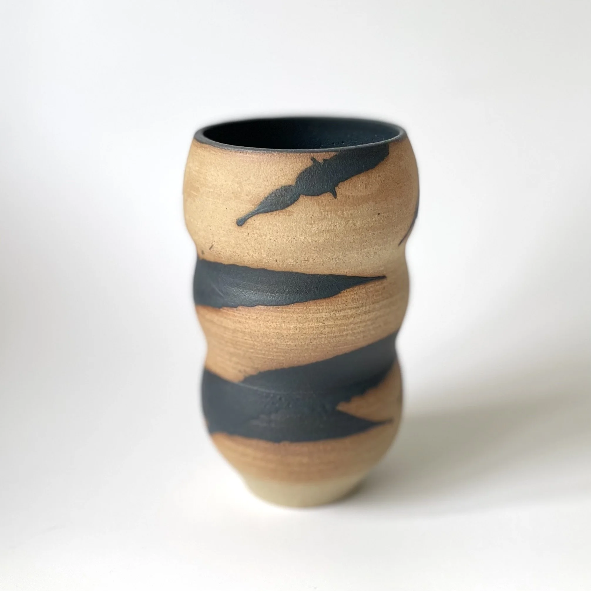 Curved stoneware vase in black bamboo design 3