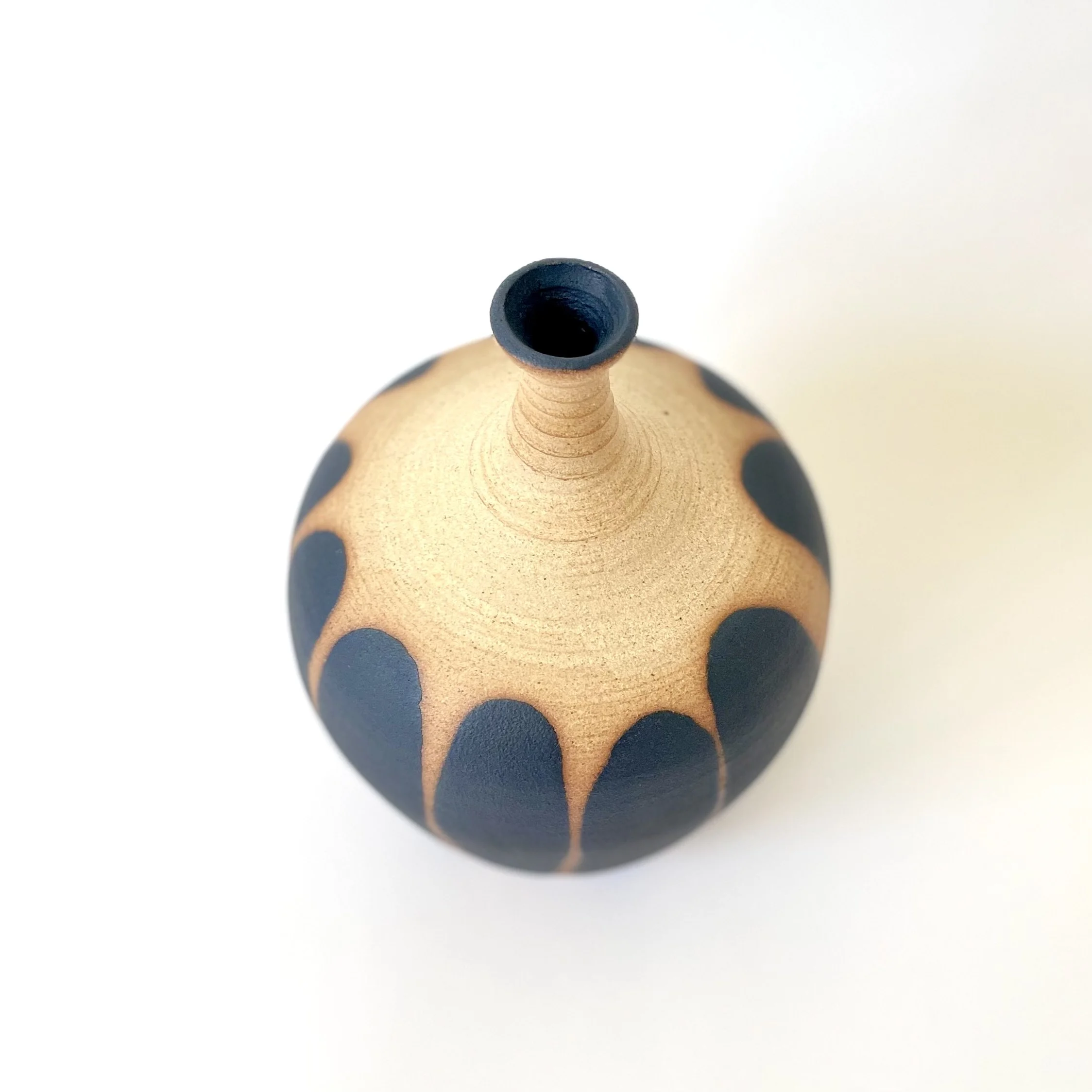 Charcoal petal design bud vase 4