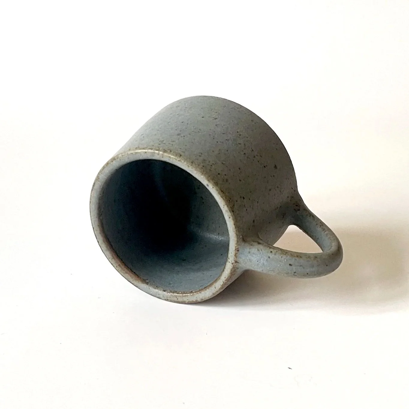 Stoneware espresso cup glazed in granite 4