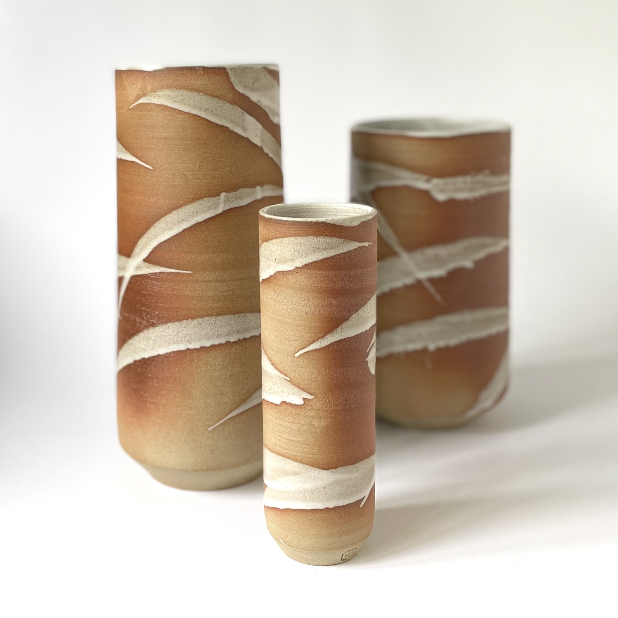 Stoneware vase with white  bamboo mark making design 5