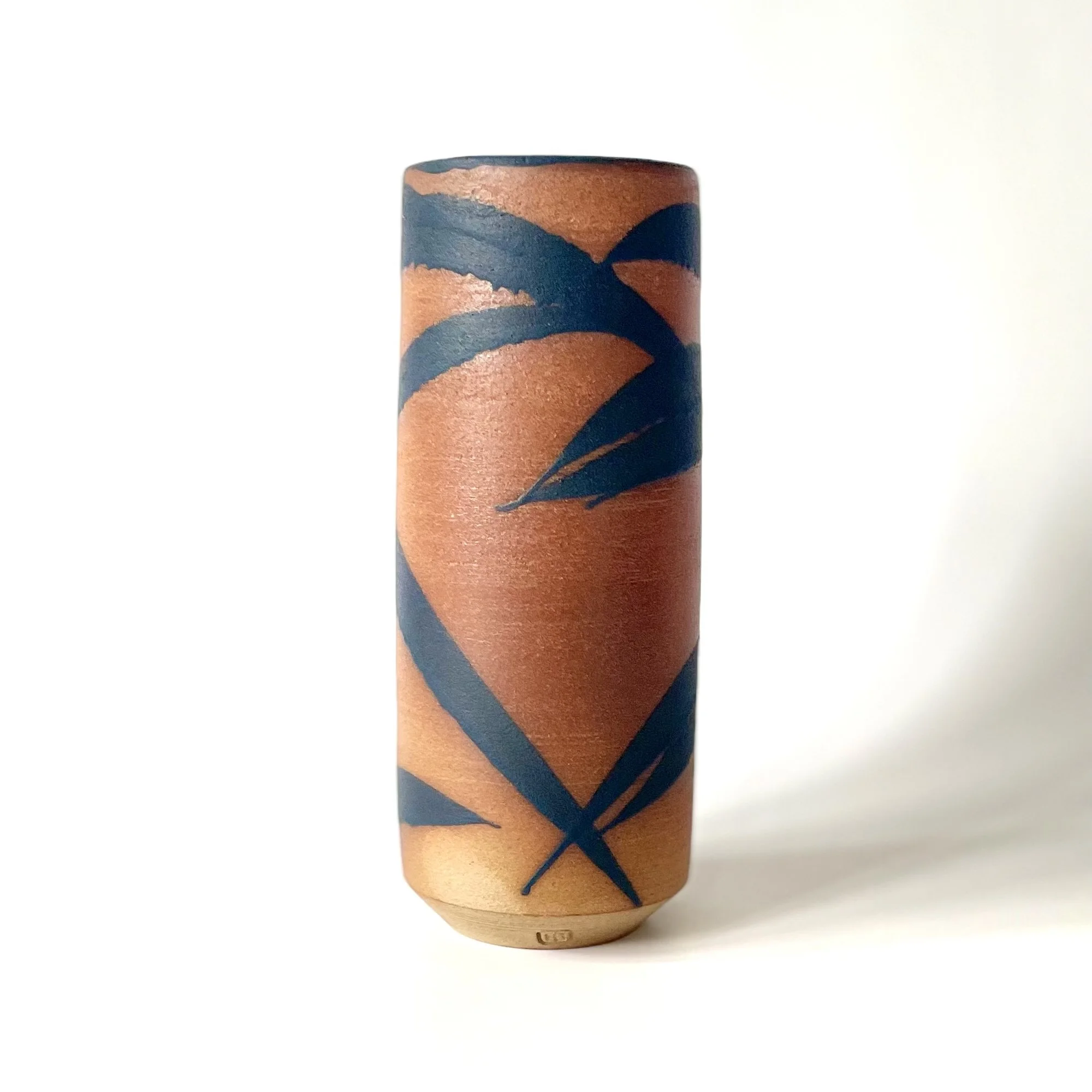Stoneware vase glazed in charcoal bamboo pattern 4