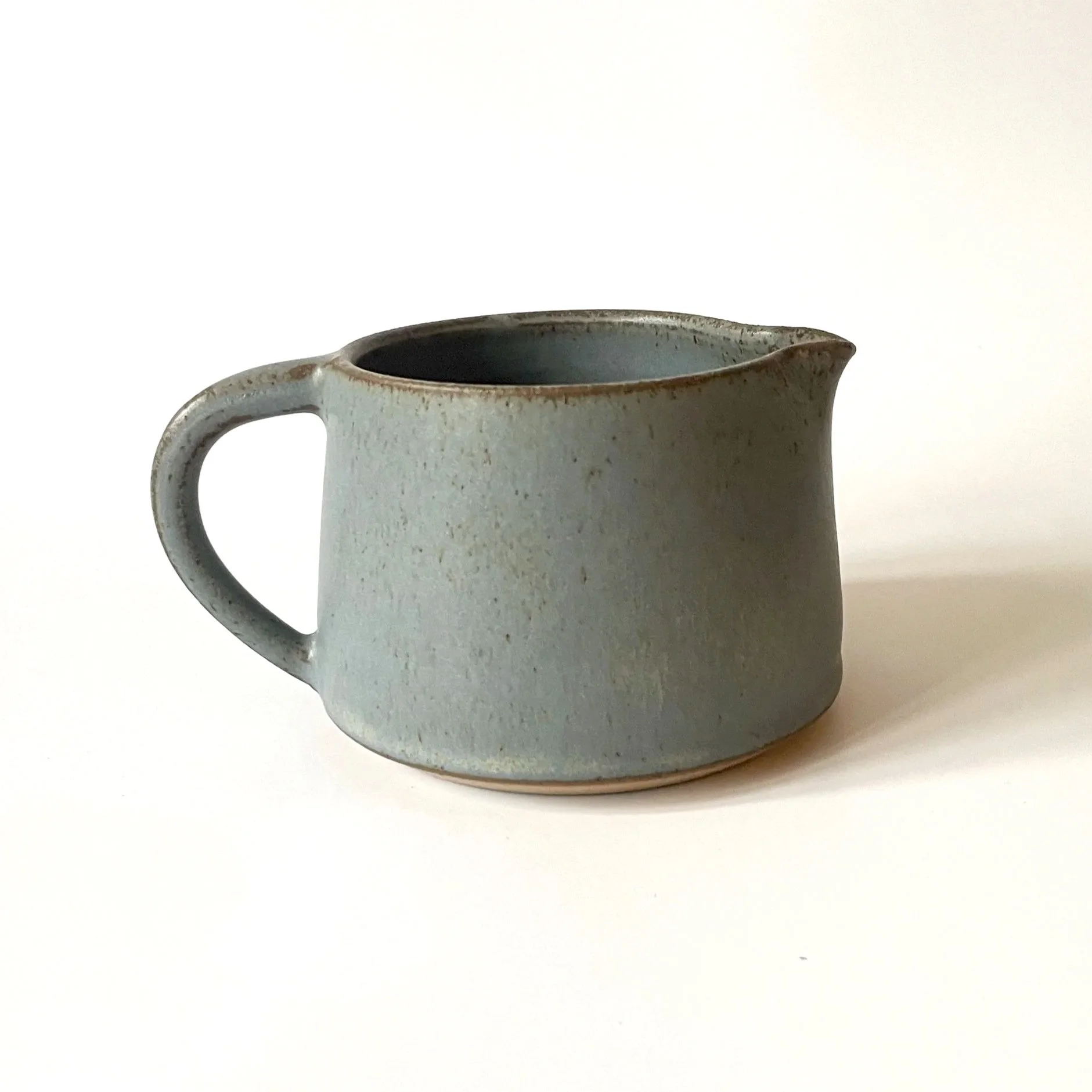 Stoneware jug glazed in granite 2