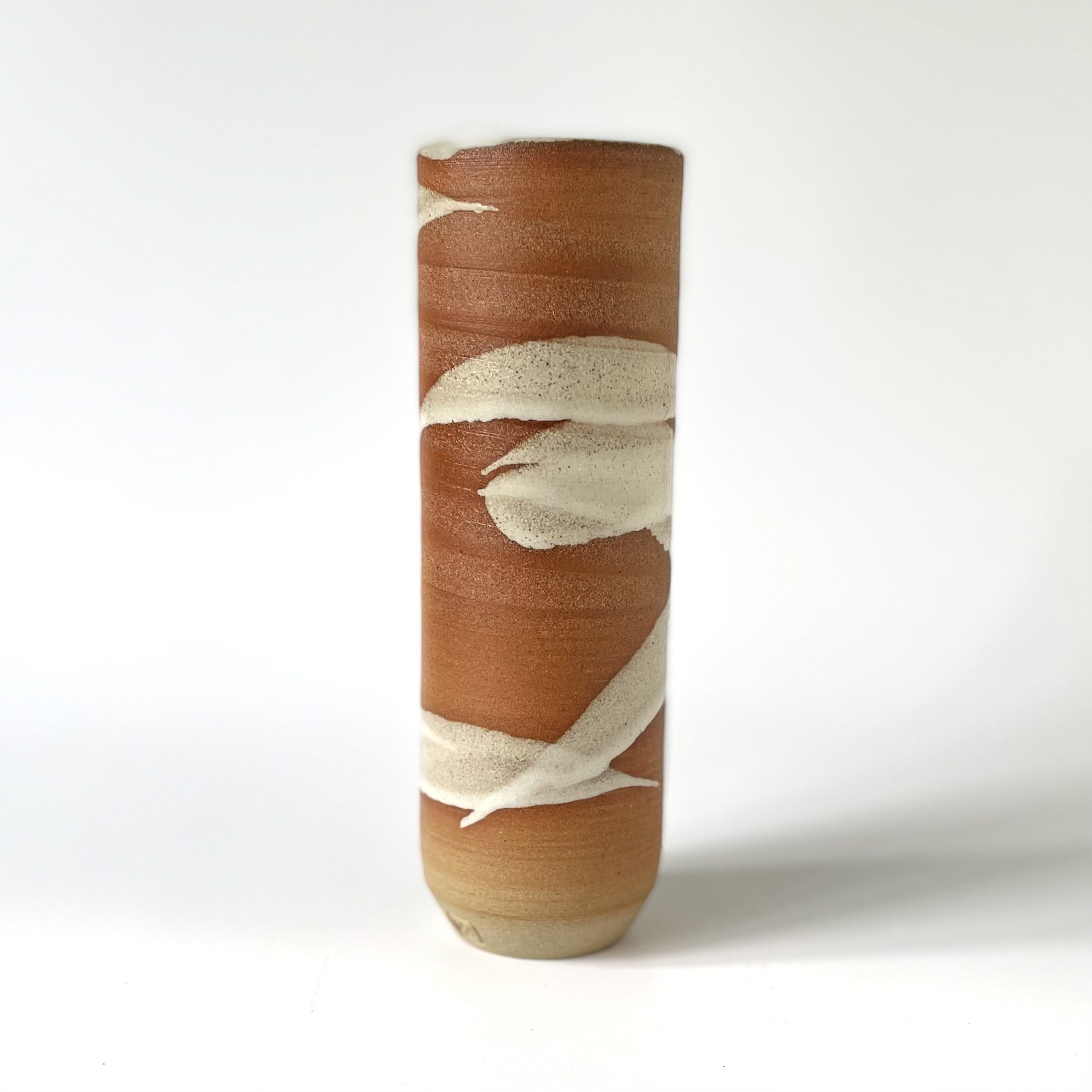 Small stoneeware vase glazed in white bamboo mark making 1