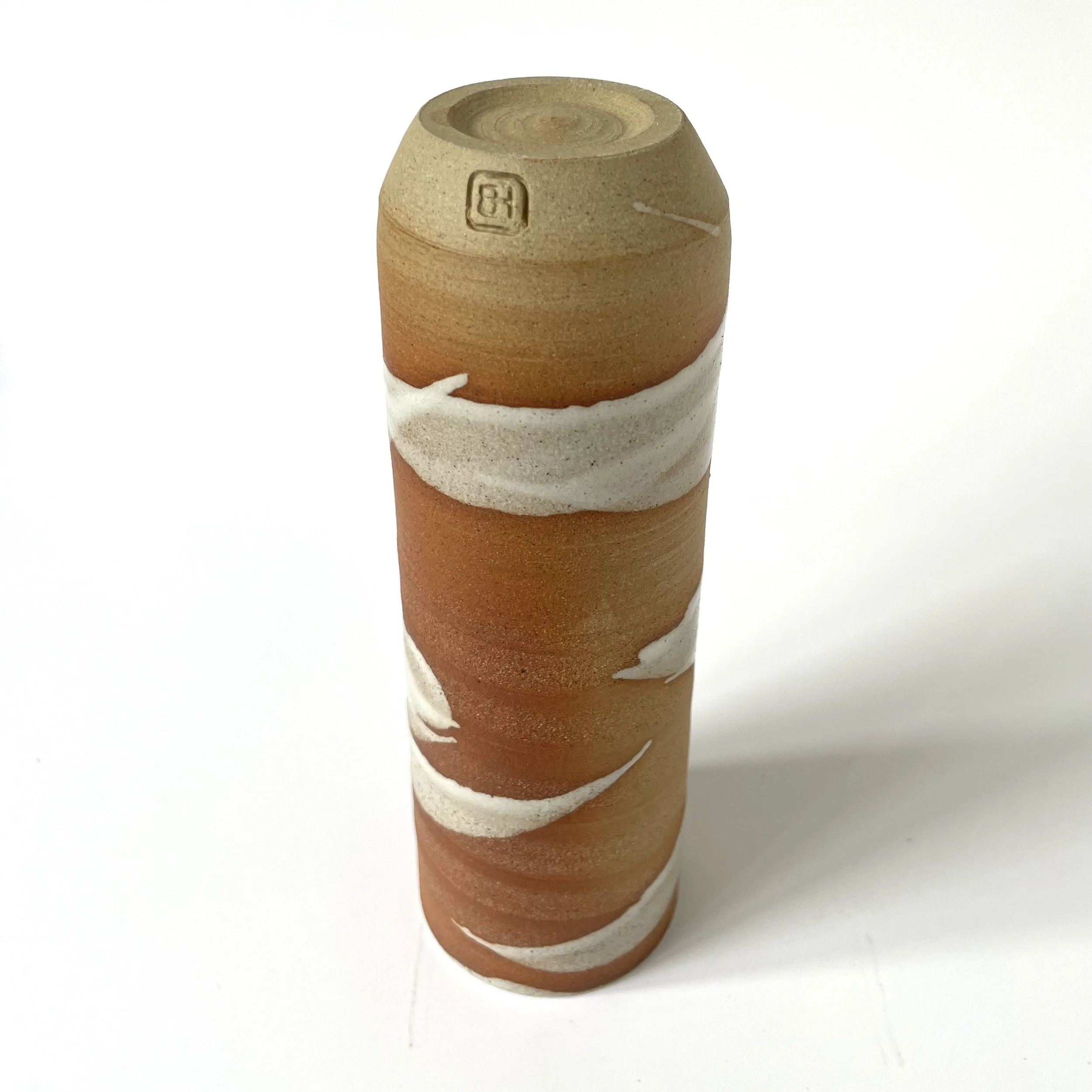 Small stoneeware vase glazed in white bamboo mark making 4
