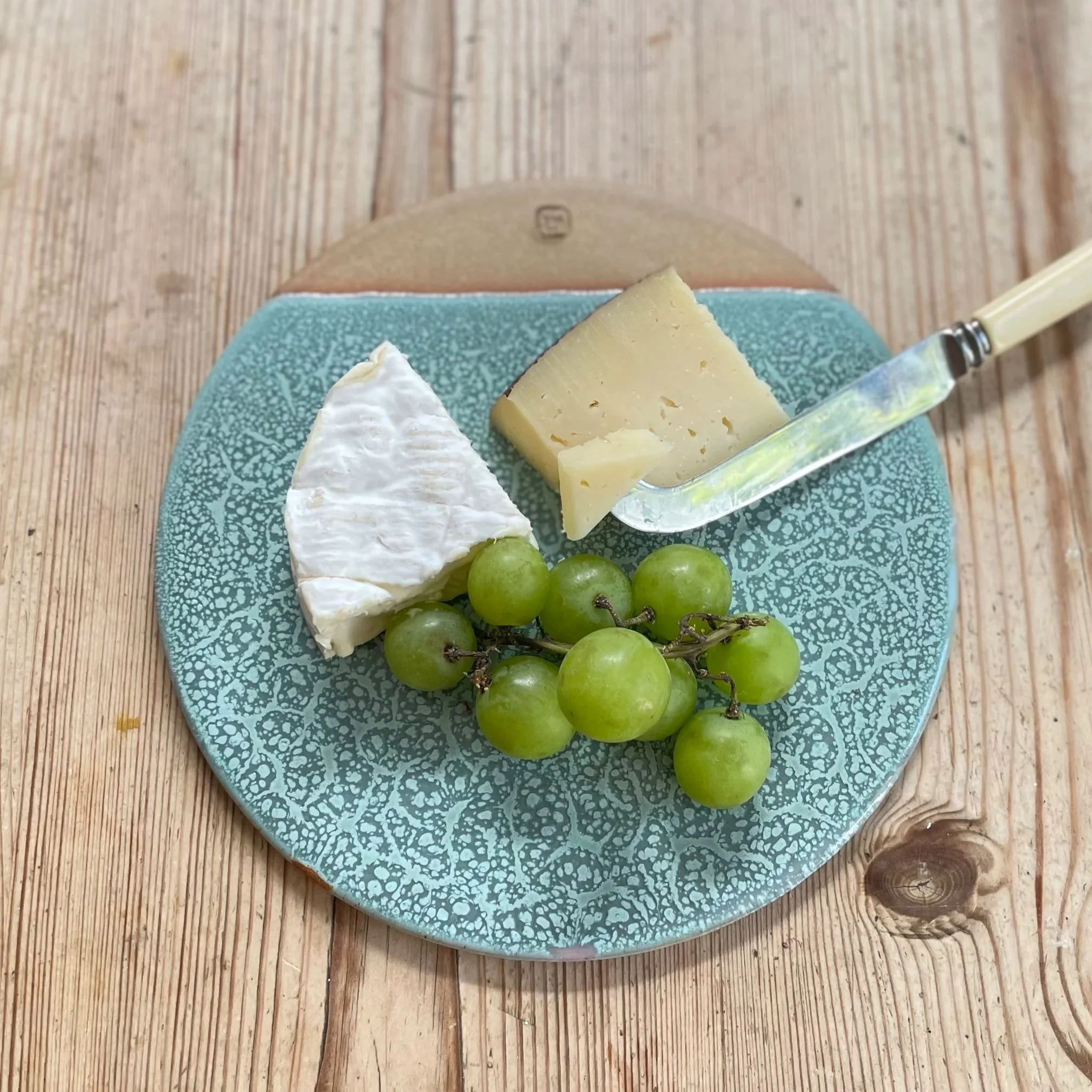 SMALL CHEESE PLATE - LAYERED CELADON