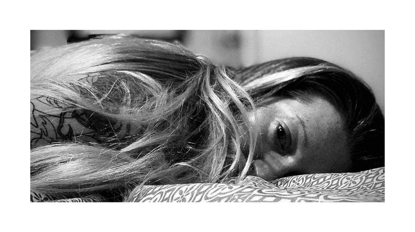 &ldquo;Heavy&rdquo;
Things feel a little different. Things look a little different. Things are different 

#blackandwhitephotography #documentaryphotography #digitalphotography #allformatcollective #bodypositive #feminity #femaleartist #femalephotogr