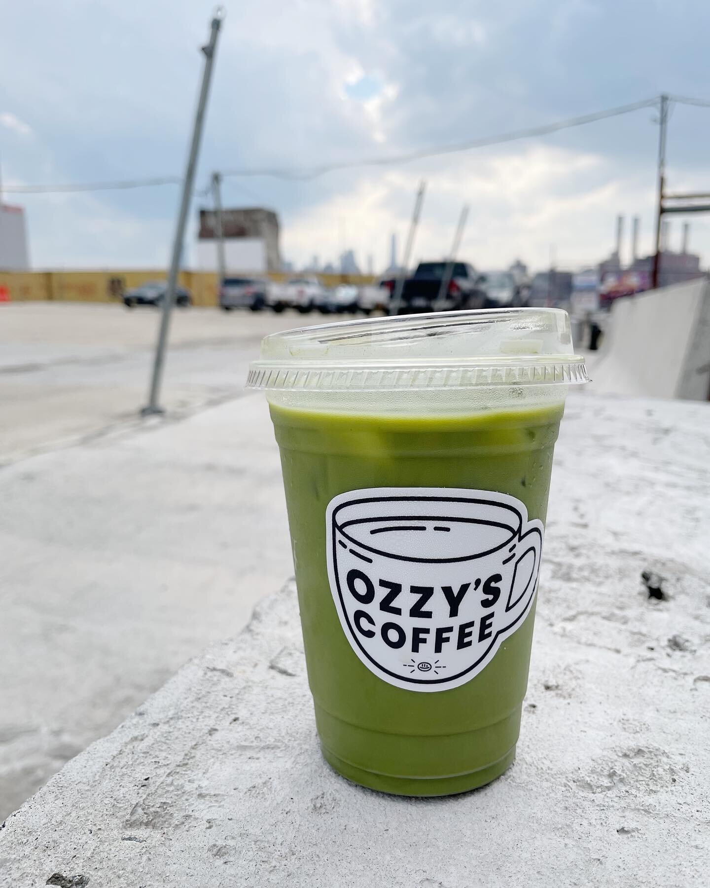 A matcha makes us want to do the cha cha 💃🏻!

Good morning GREENPOINT!
.
.
.
#greenpointbrooklyn #greenpointbk #ozzyscoffee #matchacha #icedmatcha