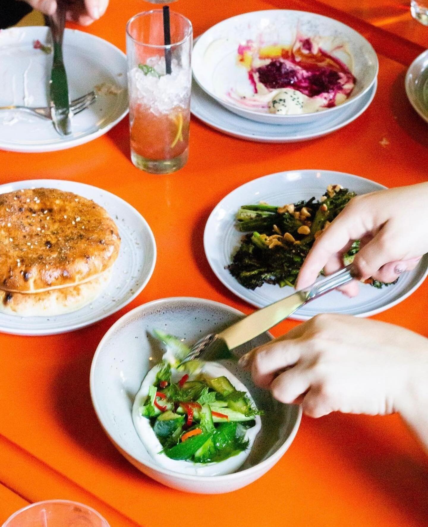 Come eat and drink with friends 🧡
Dinner starts at 6 🎯 RESY or walk on in 🐍