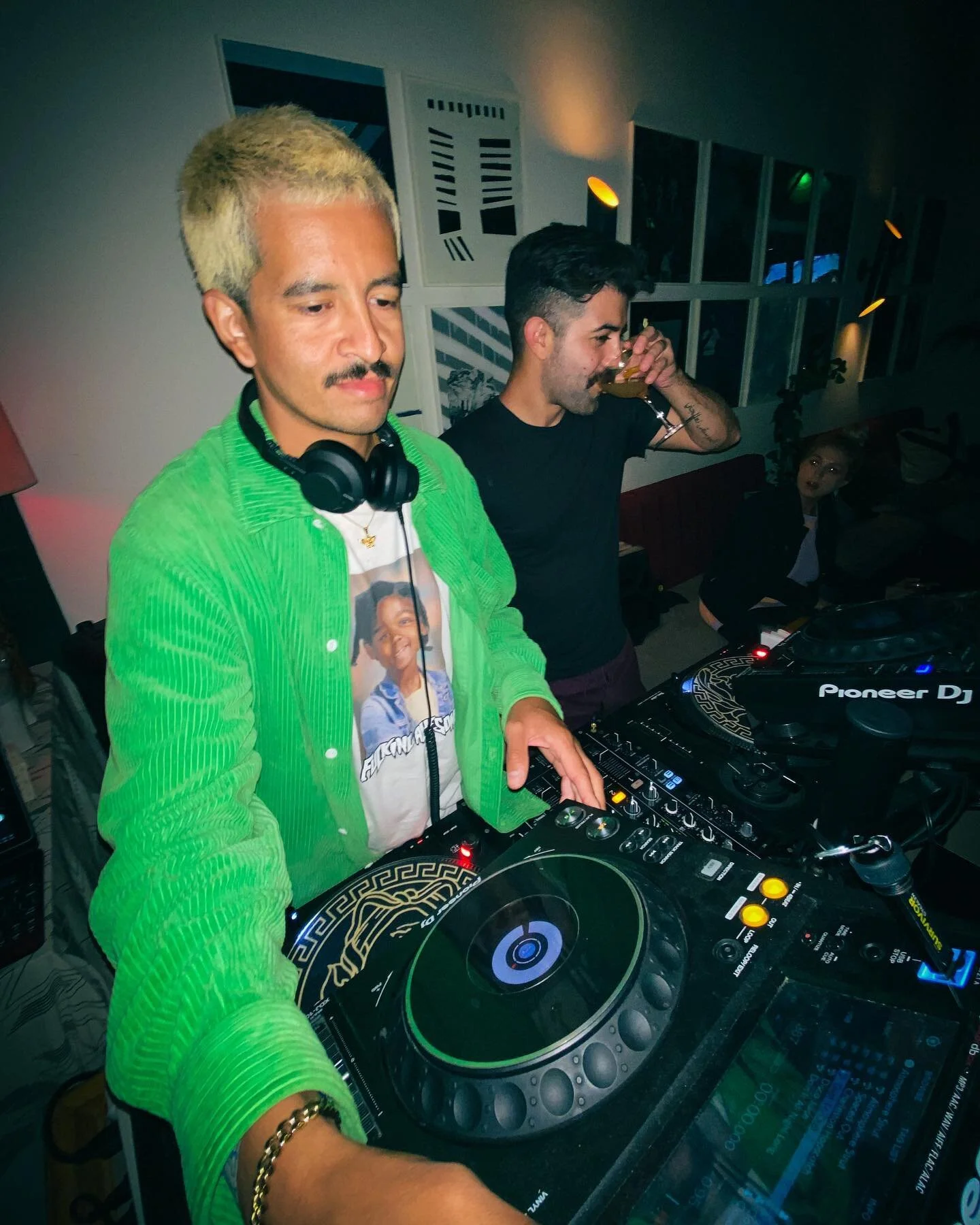 Different vibes for different nights. Every Thursday through Monday. 🔊🏁

#checkerhall #happeninginhighlandpark #highlandpark #losangeles