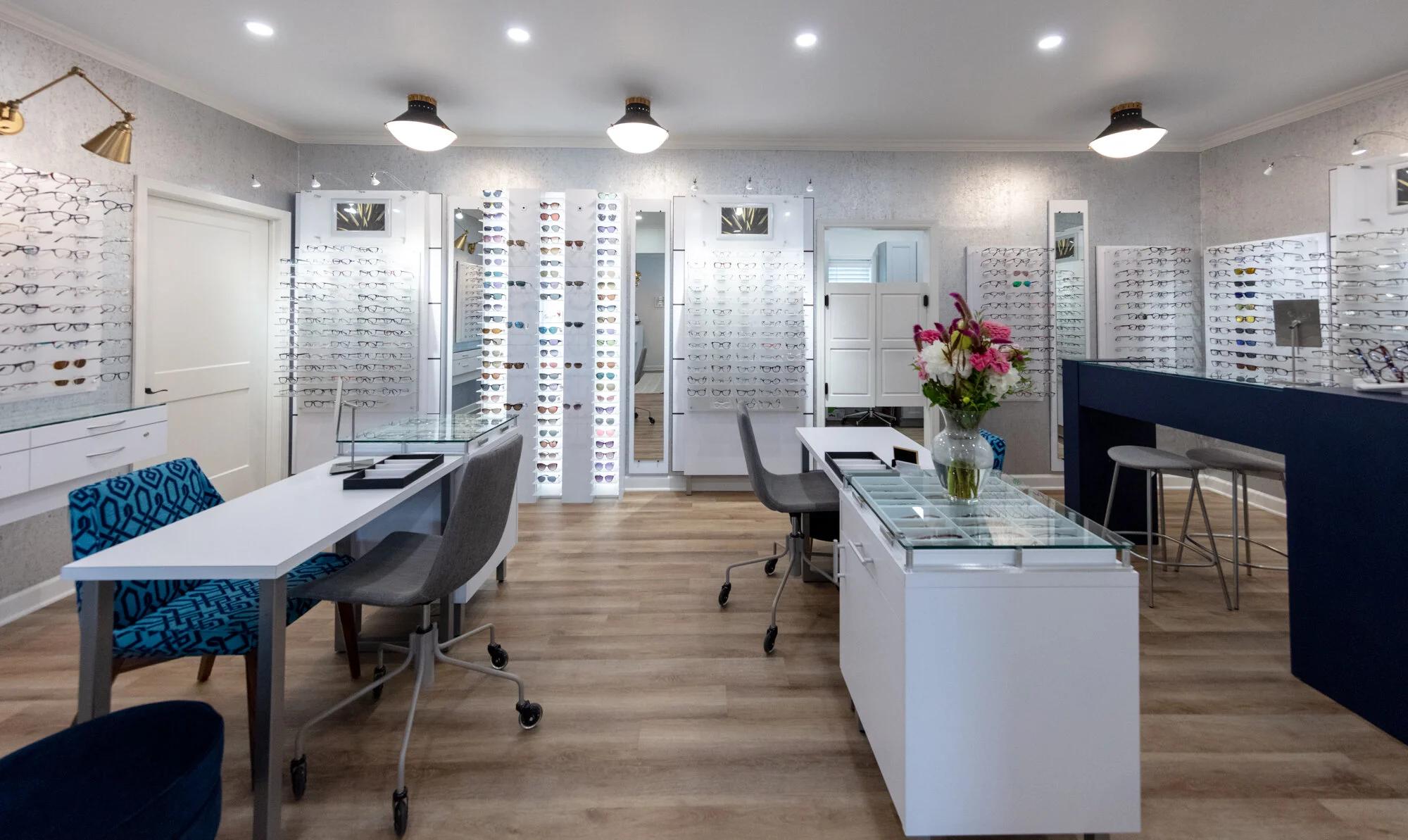 Vivid Blythewood Eye Care Background for Your Screen Vivid Blythewood Eye Care Background for Your Screen