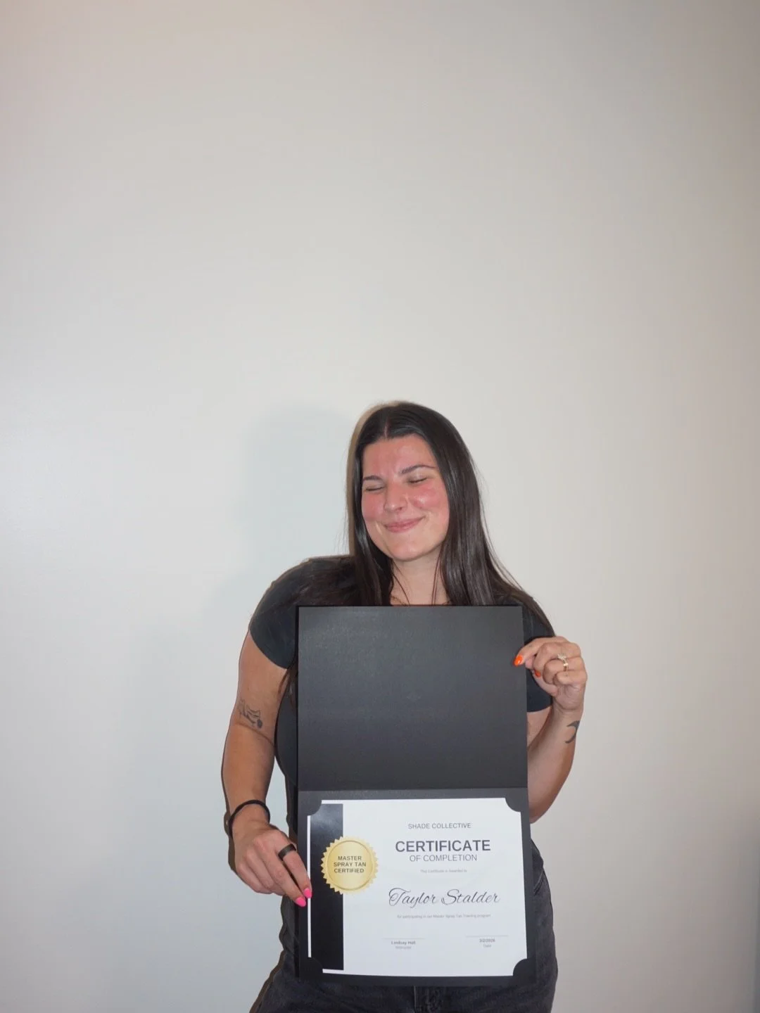 officially master tan certified 🎓

here&rsquo;s what&rsquo;s included in our class:

&bull; extensive student portal with our full curriculum, video library, links to all fav business tools, products + equipment, and exclusive discount codes + more 